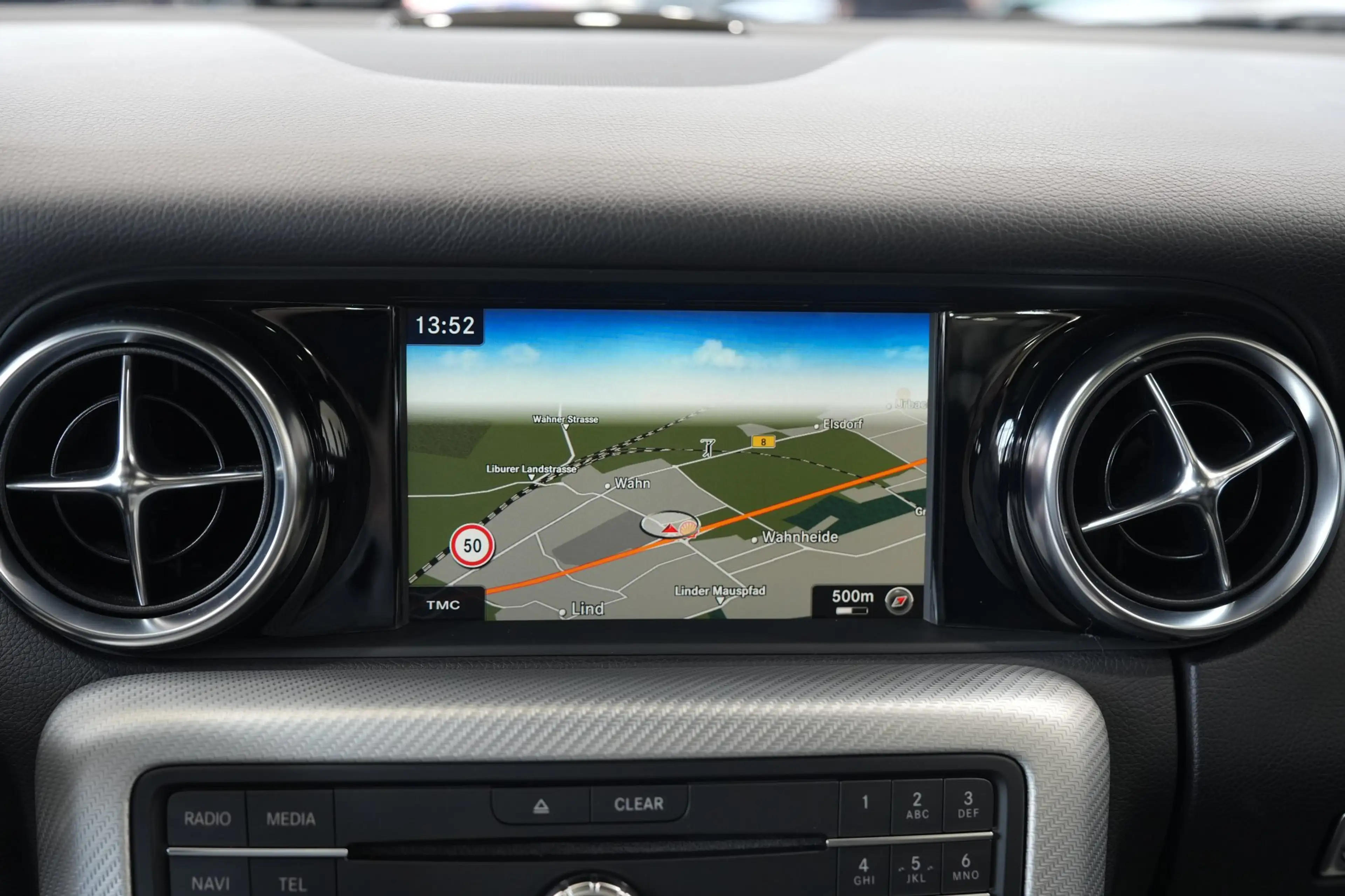 Mercedes-Benz SLC 250 d*SPORTSITZE*PANO*KAMERA*LED.INT — photo 13