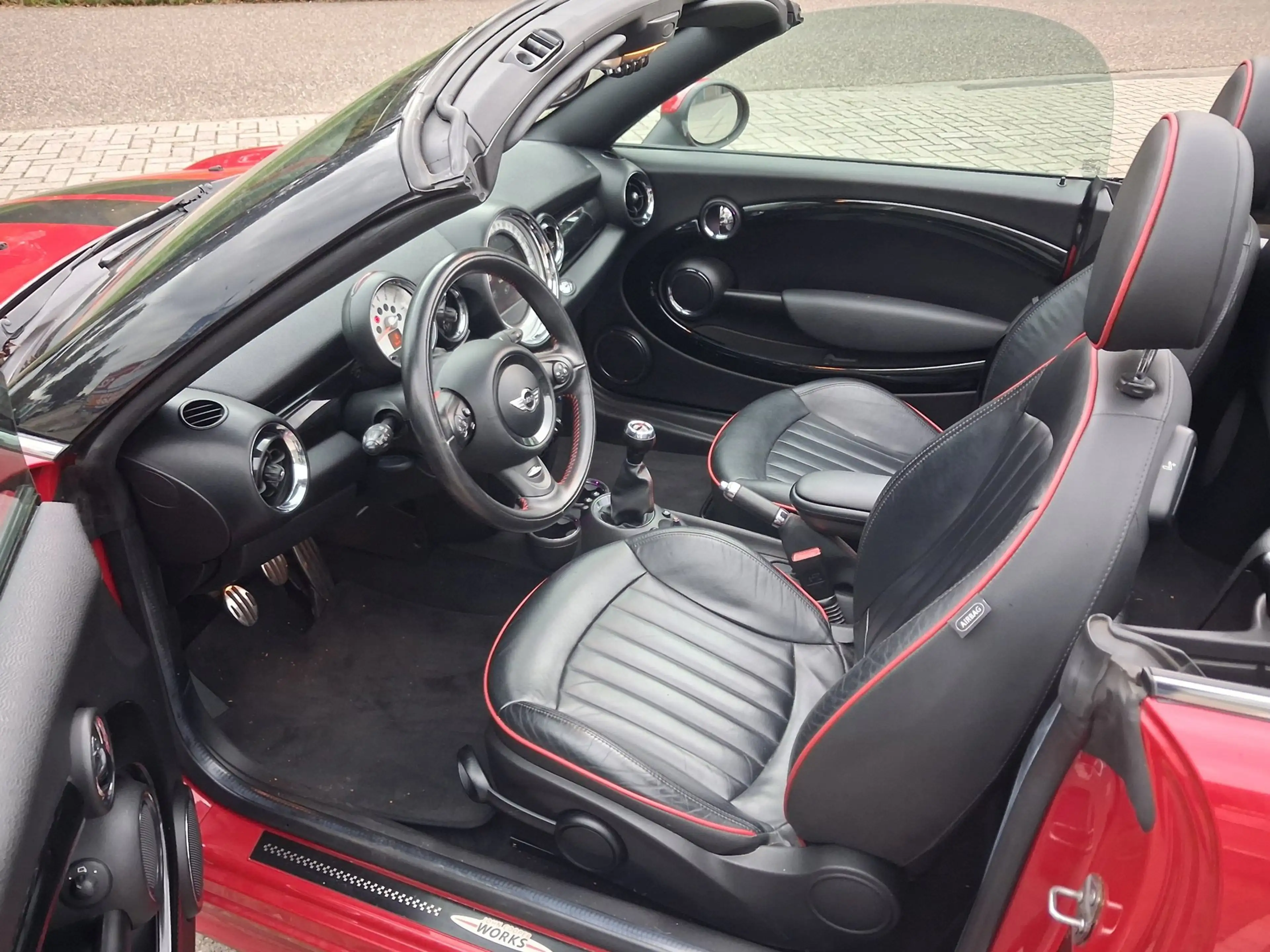 MINI John Cooper Works Cabrio 1.6 Chili — photo 10