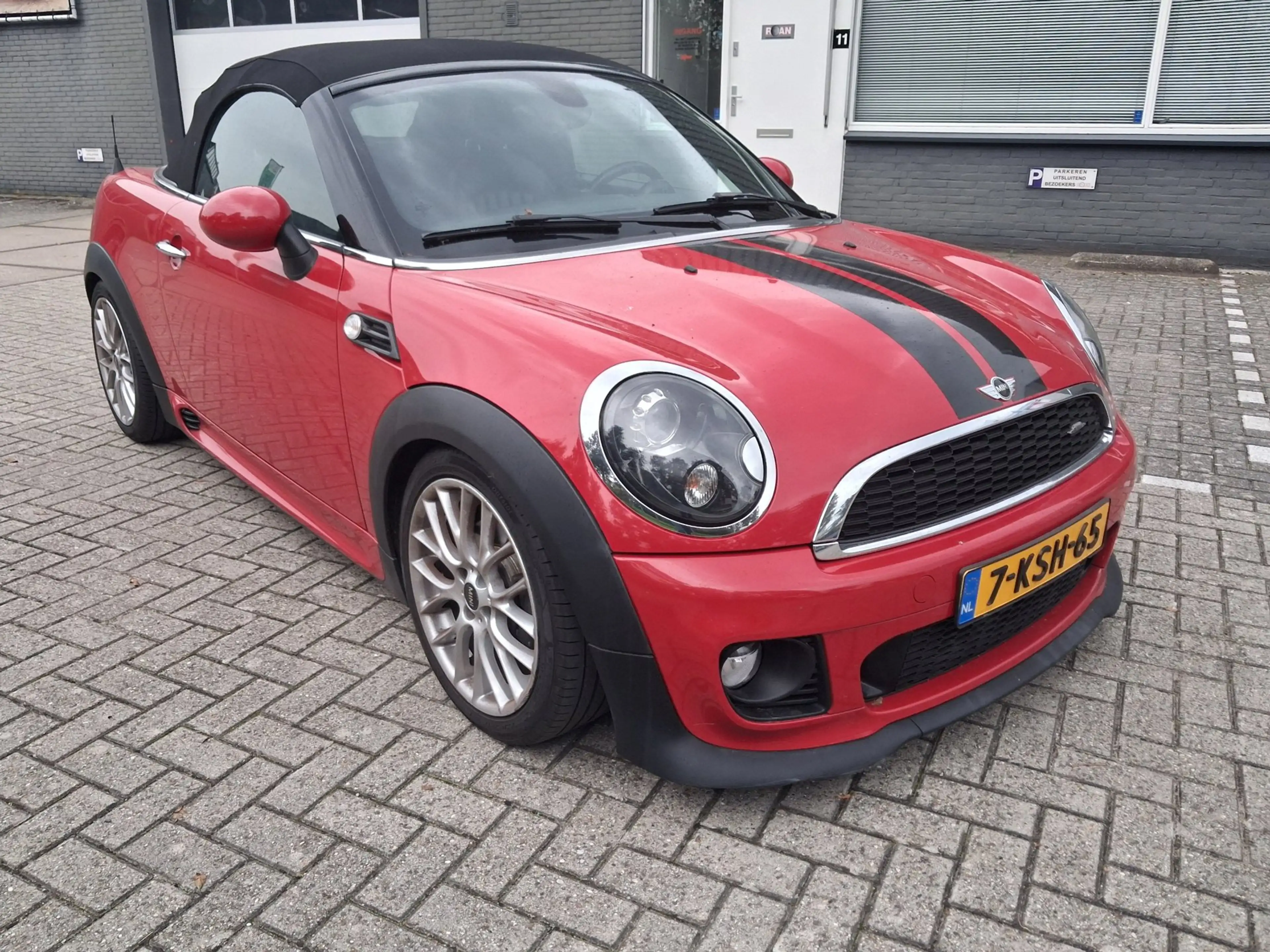 MINI John Cooper Works Cabrio 1.6 Chili — photo 15