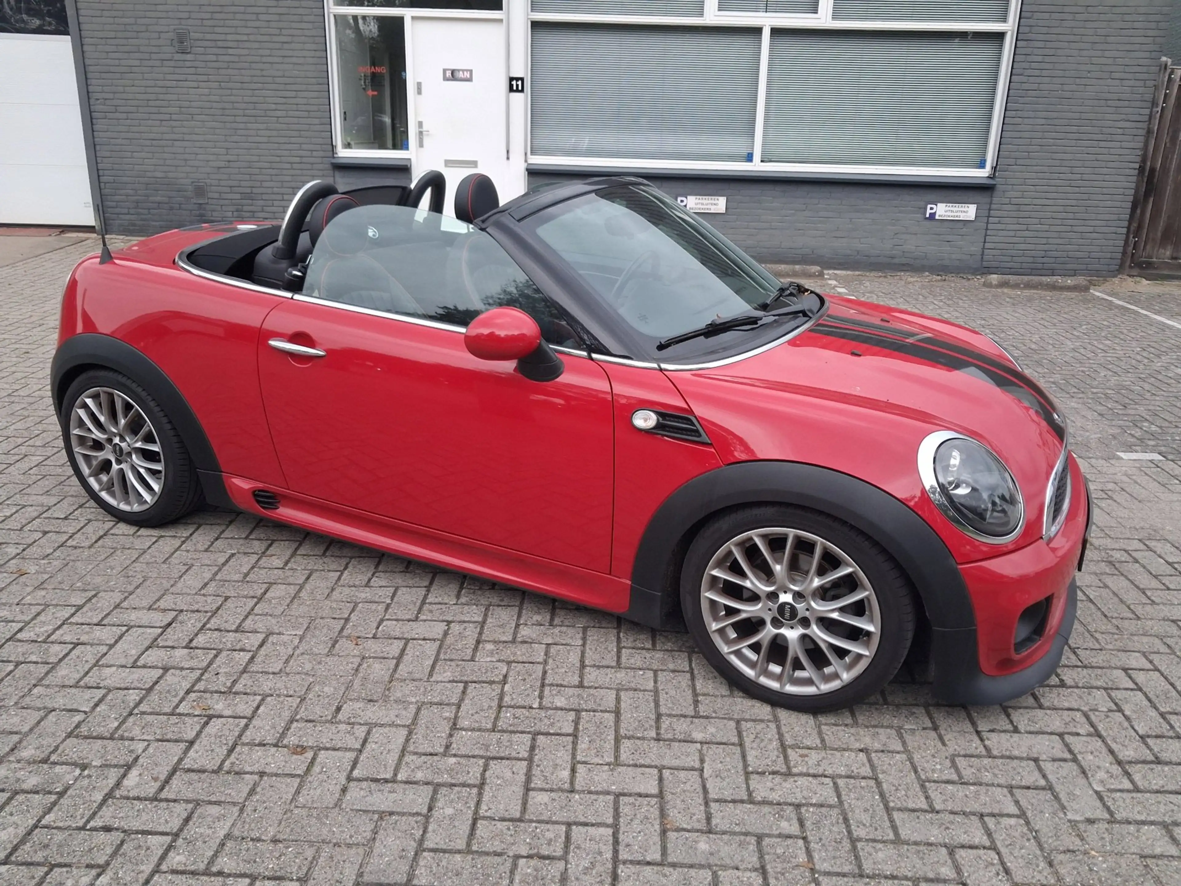 MINI John Cooper Works Cabrio 1.6 Chili — photo 13