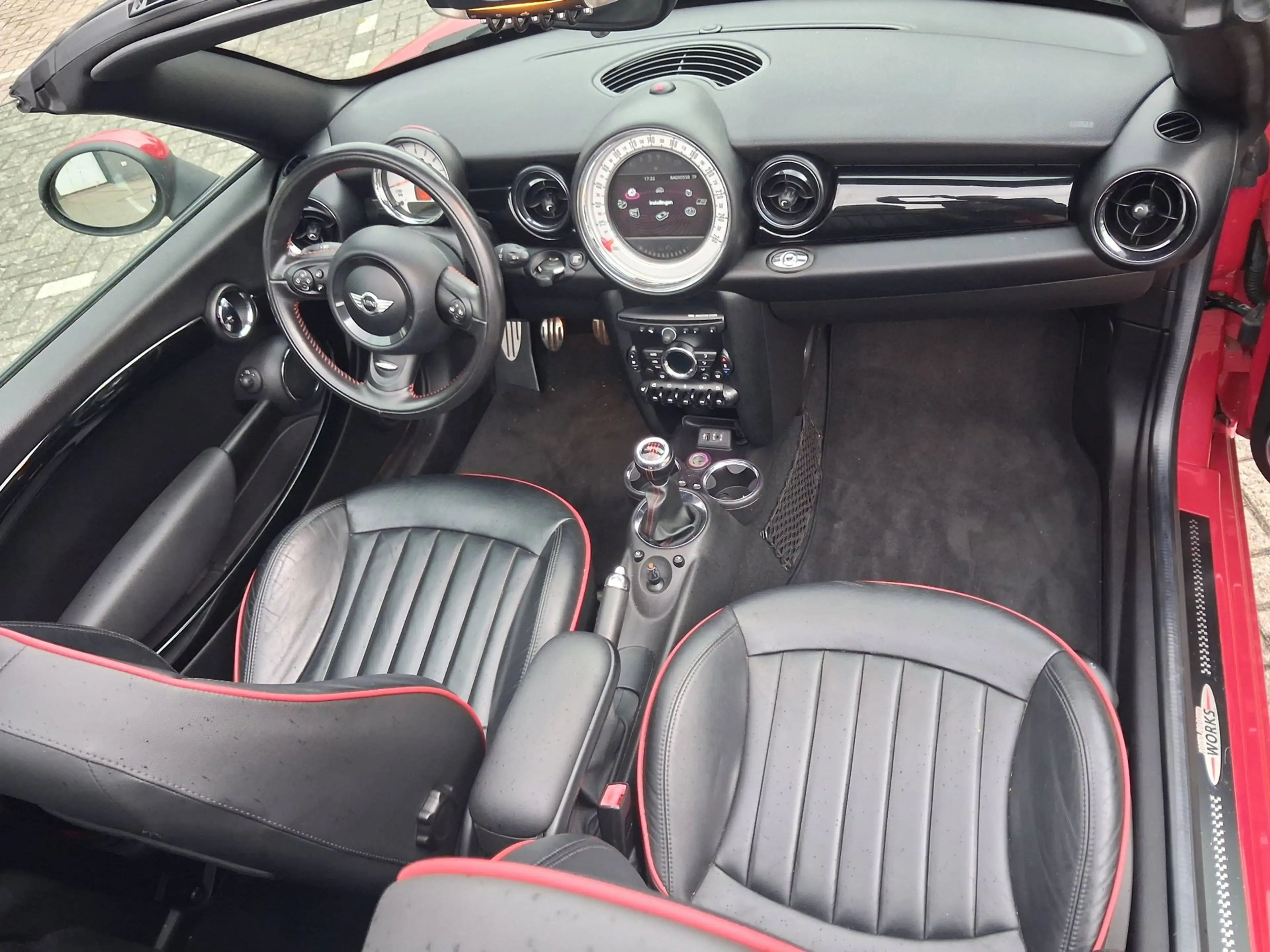 MINI John Cooper Works Cabrio 1.6 Chili — photo 6