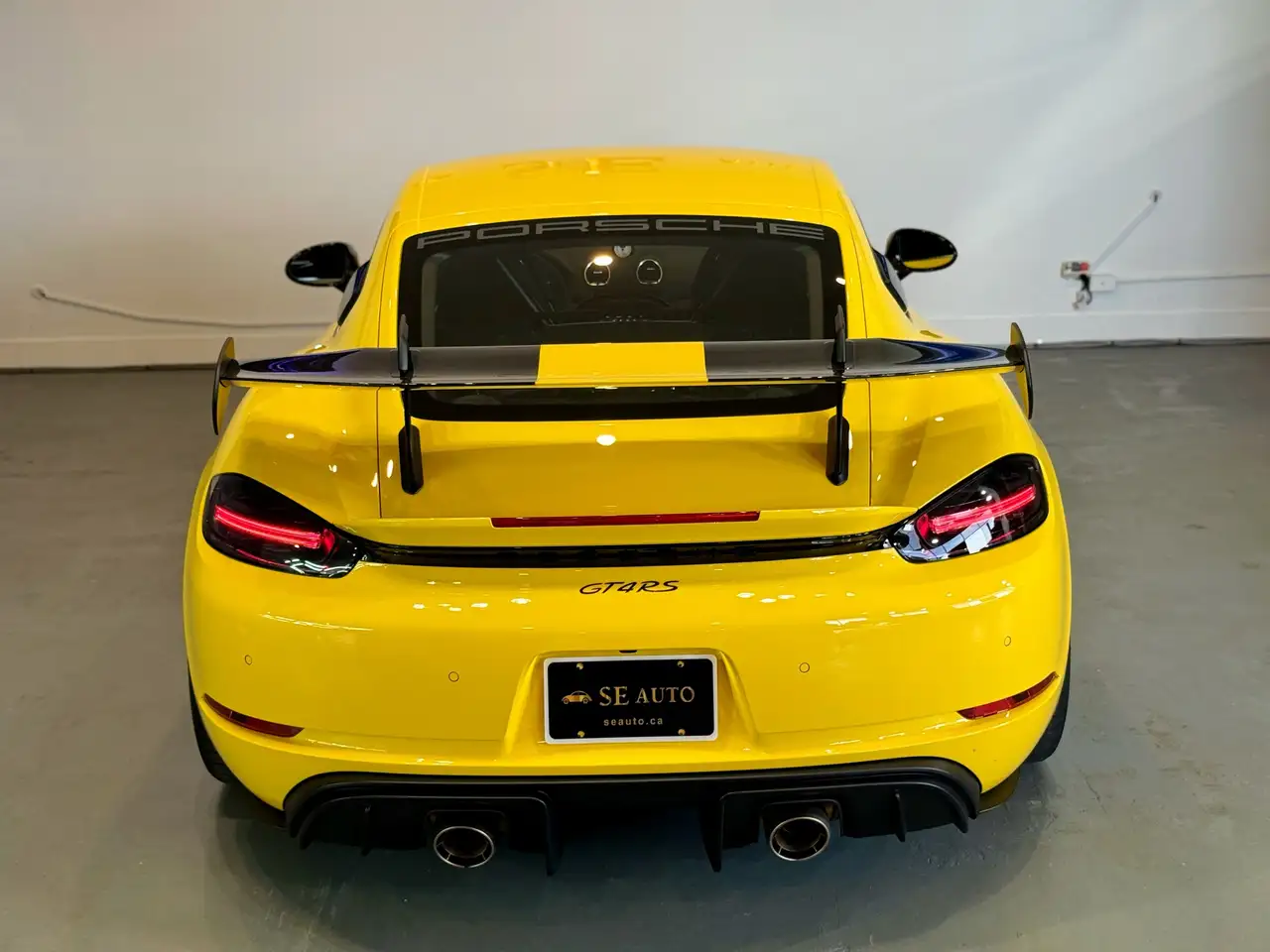 Porsche 718 Cayman снимка Porsche 718 Cayman