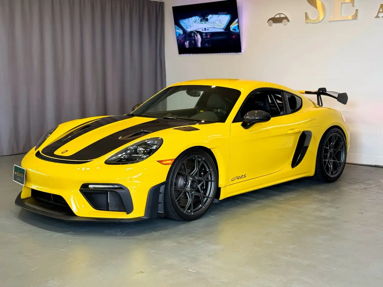 Porsche 718 Cayman снимка Porsche 718 Cayman