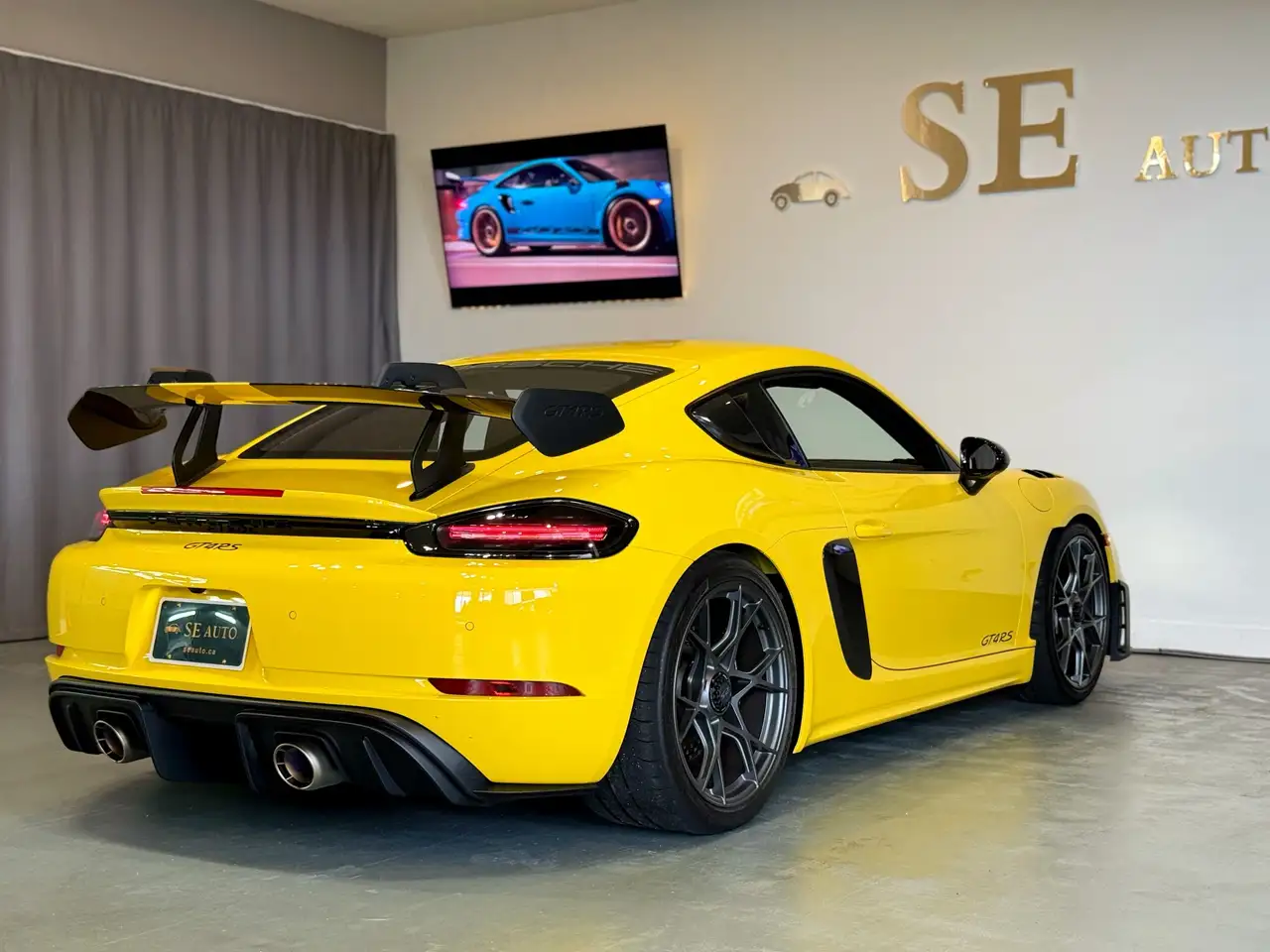 Porsche 718 Cayman снимка Porsche 718 Cayman