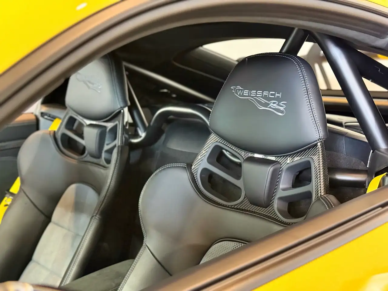 Porsche 718 Cayman снимка Porsche 718 Cayman