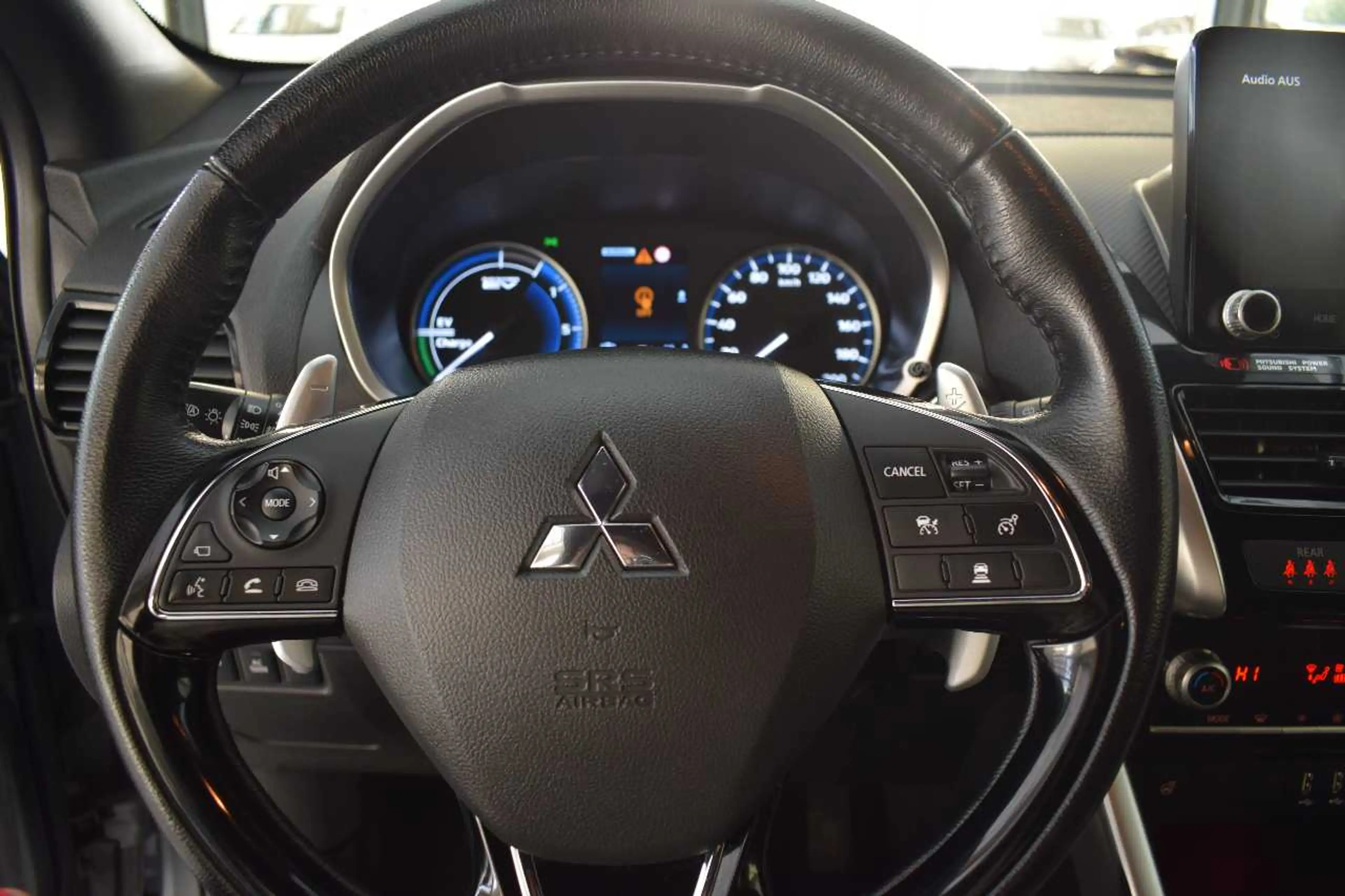 Mitsubishi Eclipse Cross Plug-in Hybrid Select — photo 11