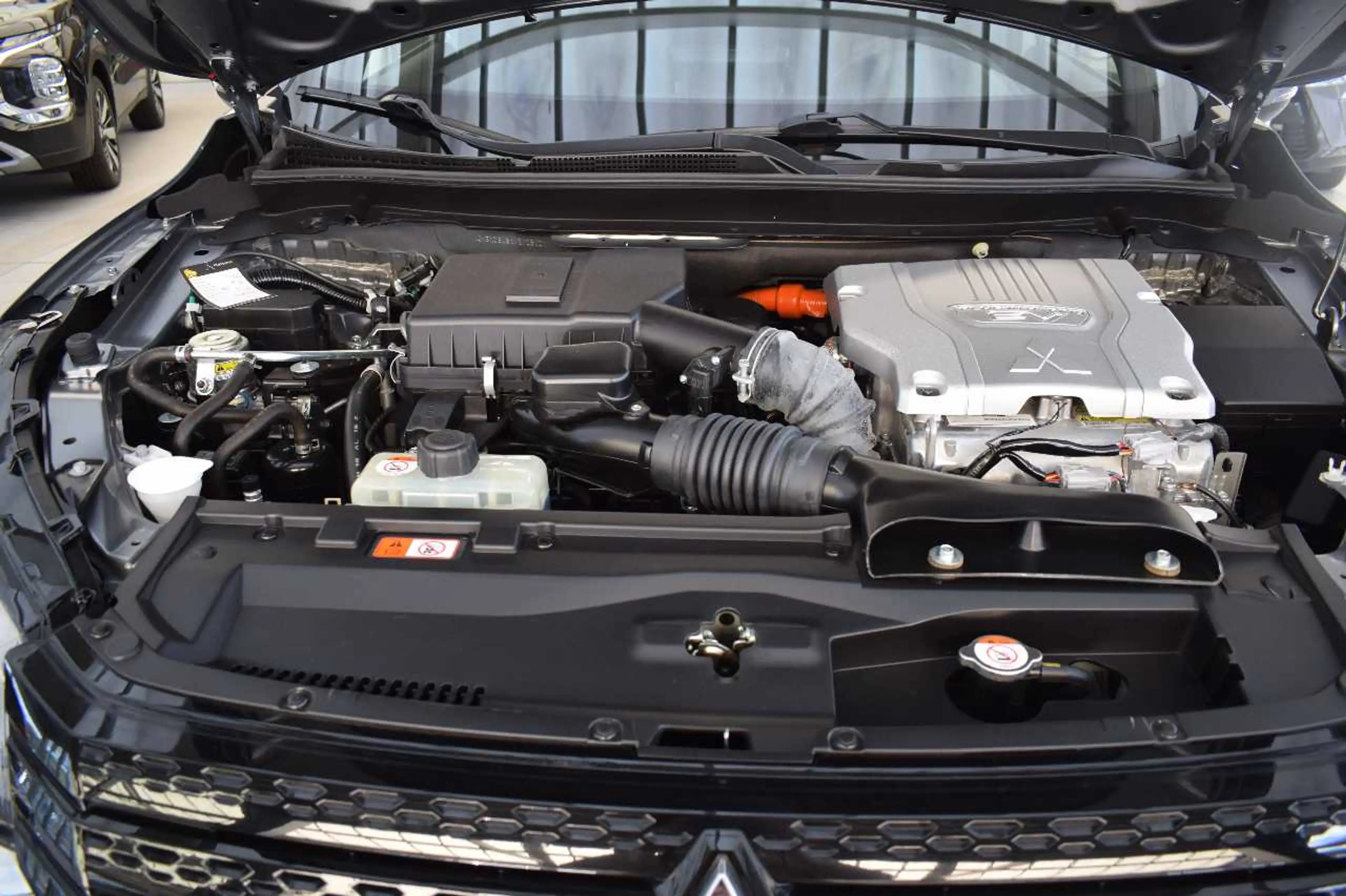 Mitsubishi Eclipse Cross Plug-in Hybrid Select — photo 7