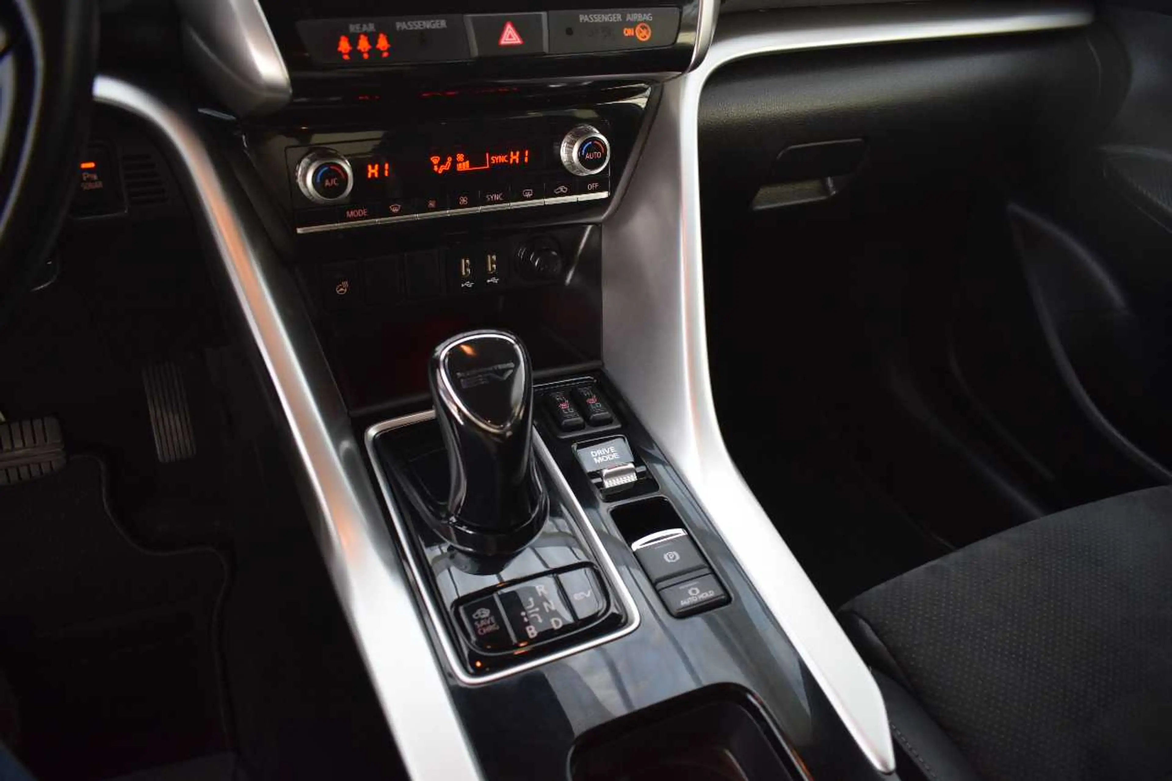 Mitsubishi Eclipse Cross Plug-in Hybrid Select — photo 14