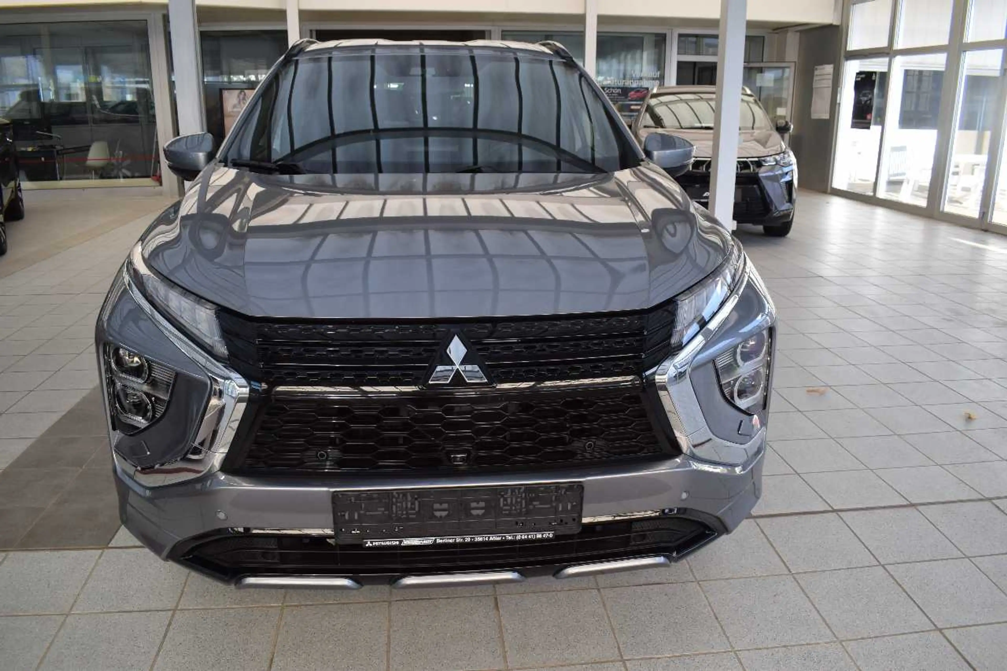 Mitsubishi Eclipse Cross Plug-in Hybrid Select — photo 5