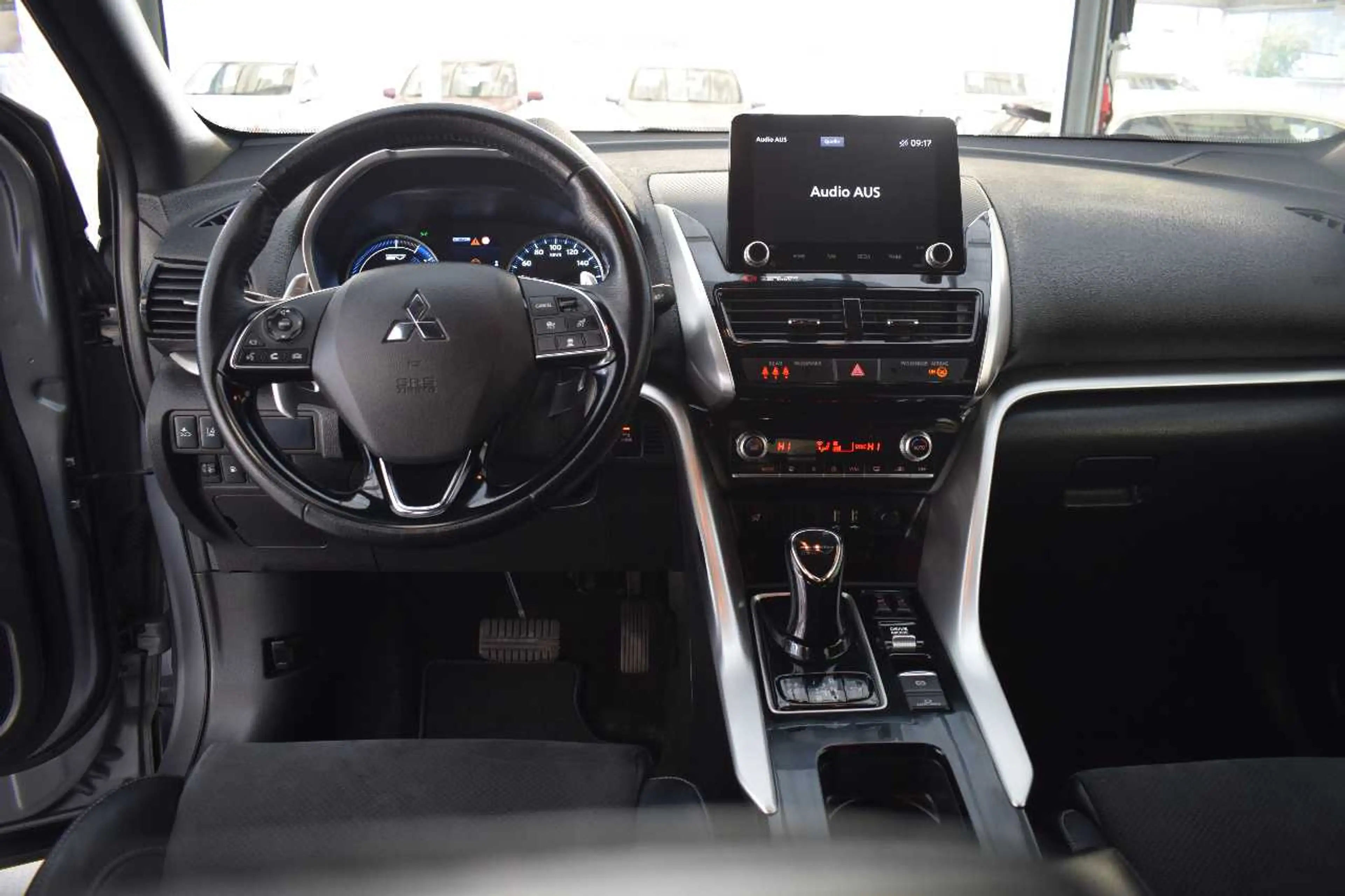 Mitsubishi Eclipse Cross Plug-in Hybrid Select — photo 15
