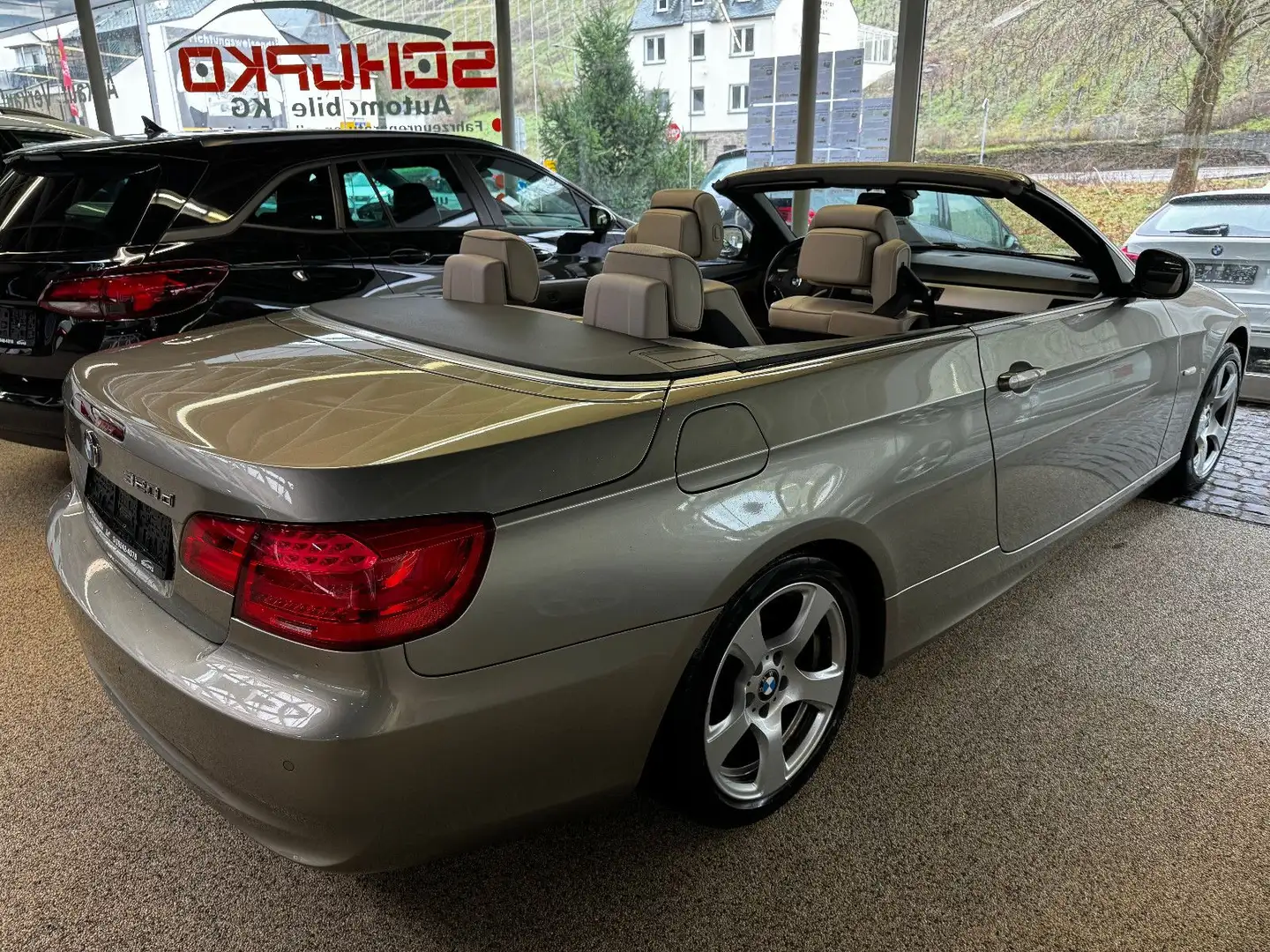BMW 320 d Cabrio - 2