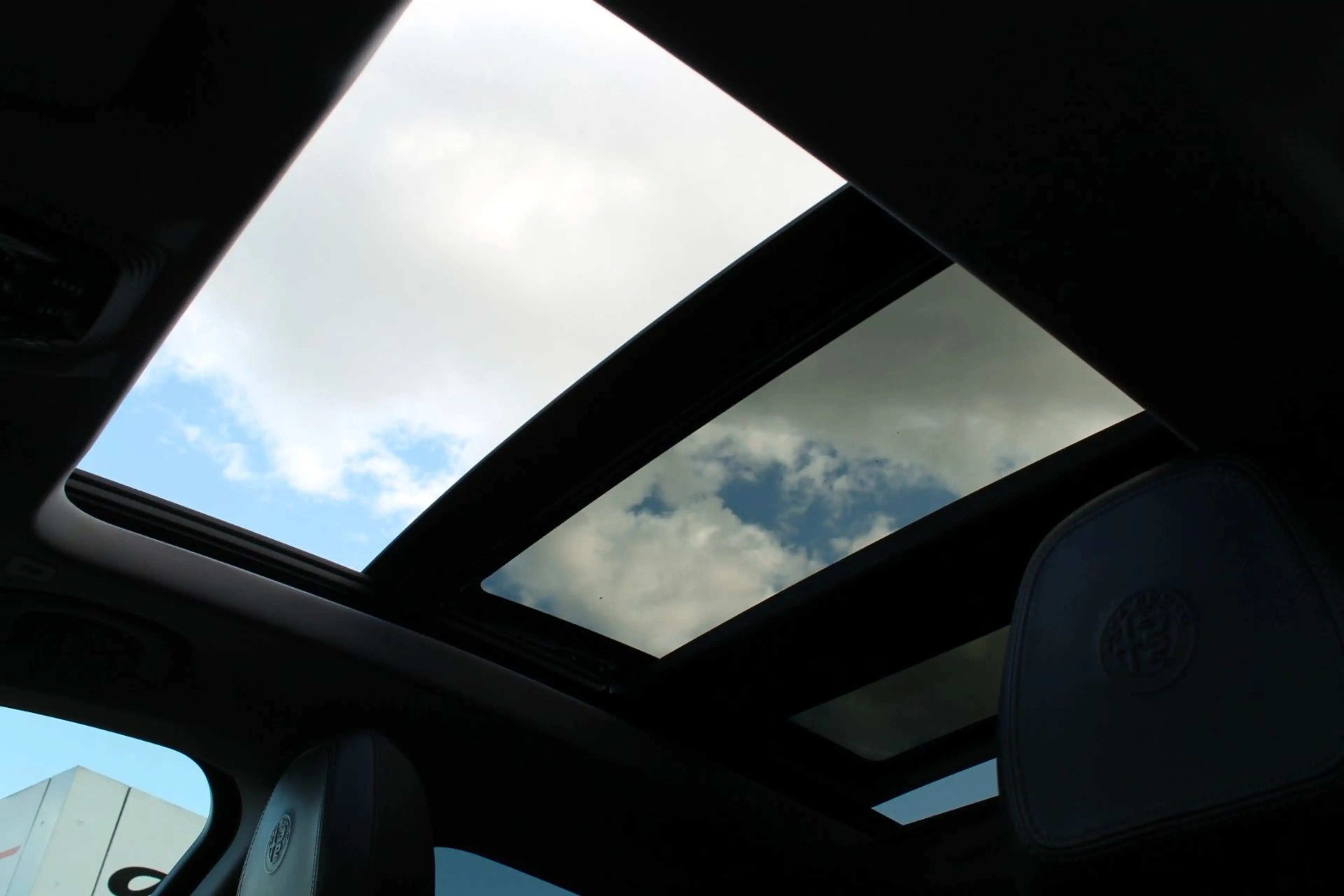 Alfa Romeo Stelvio Lusso 2.2 Xenon,Kamera,AHK,SHZ,Panorama — photo 14