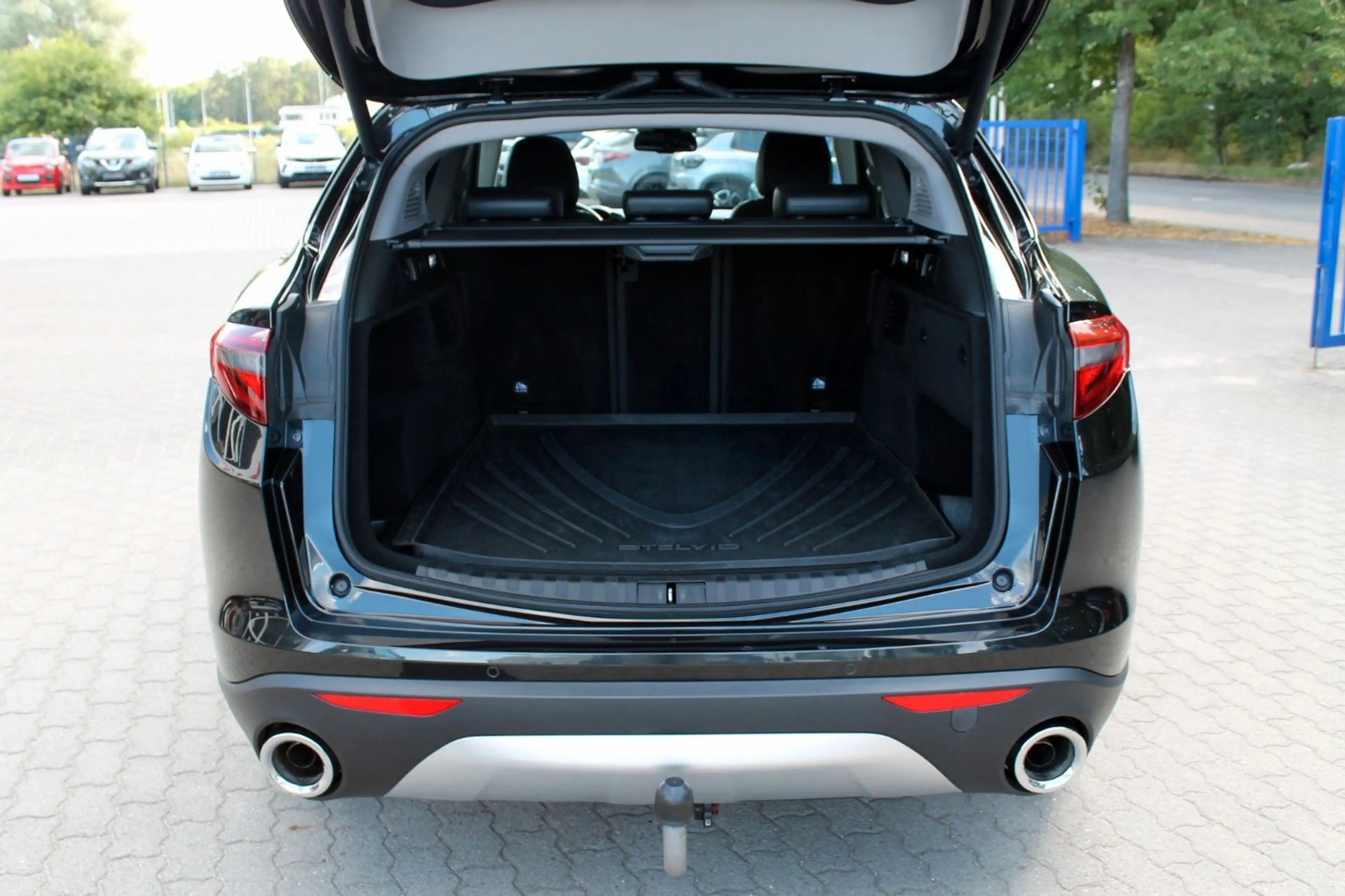 Alfa Romeo Stelvio Lusso 2.2 Xenon,Kamera,AHK,SHZ,Panorama — photo 7