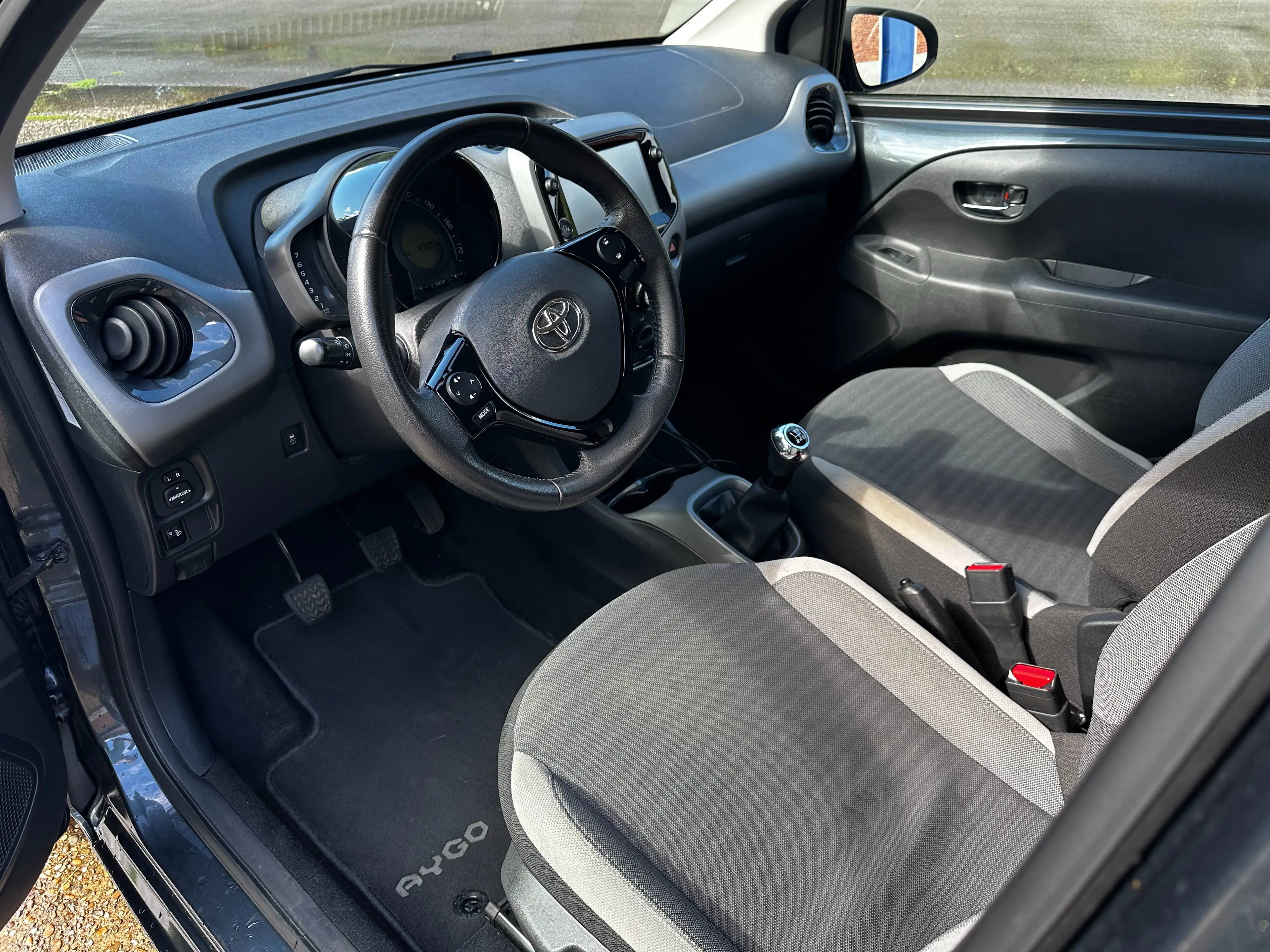 Toyota Aygo Aygo 1.0i CARPLAY / AIRCO / CAMERA — photo 10