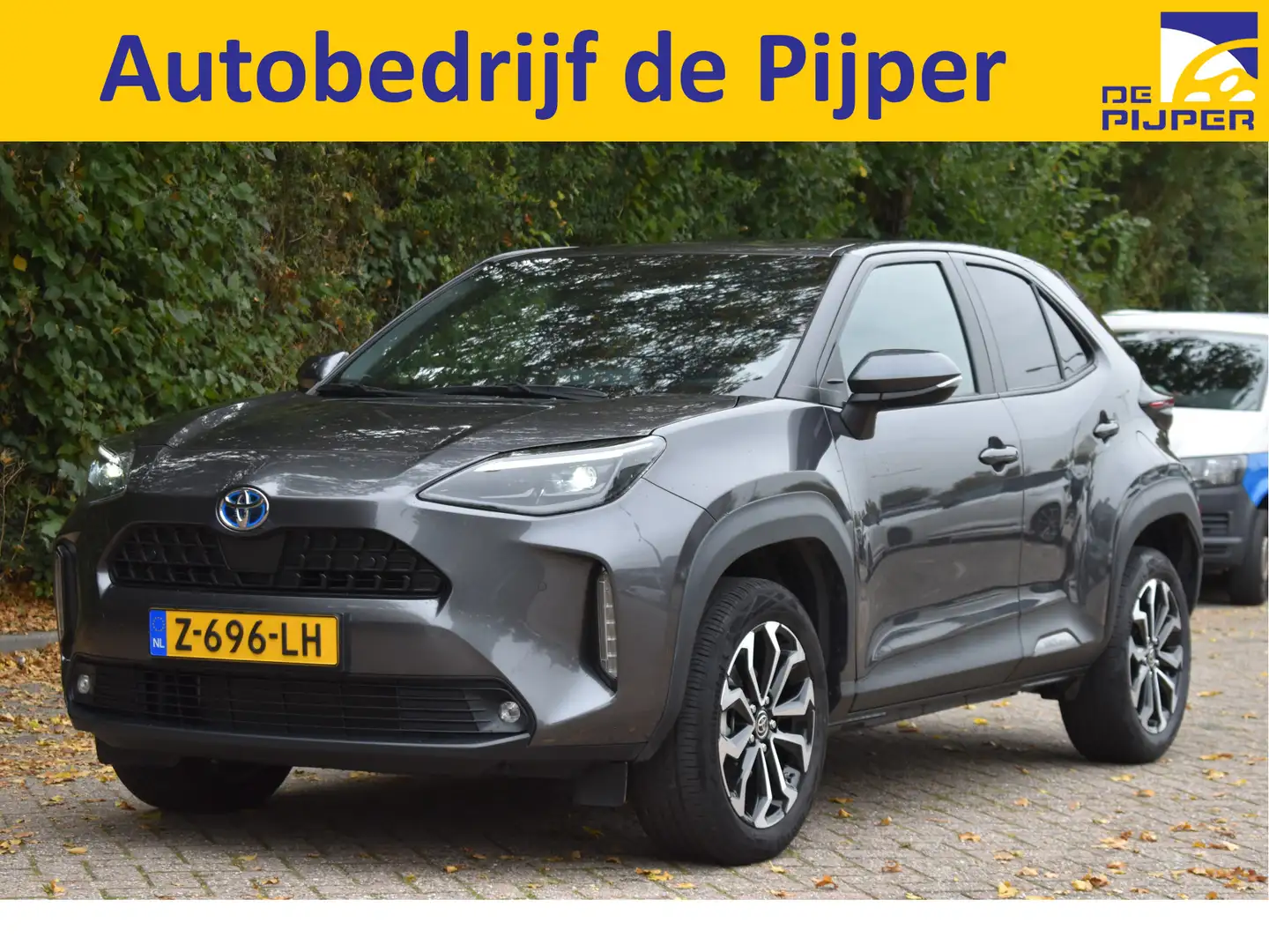 Toyota Yaris Cross 1.5 Hybrid Explore Camera | Keyless | Carplay | DA Grijs - 1