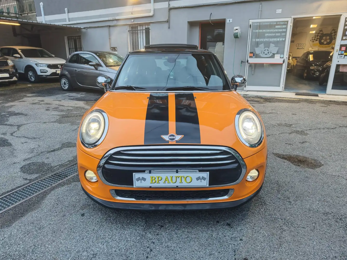 MINI Cooper D Mini IV F55-F56 1.5 3p Orange - 2