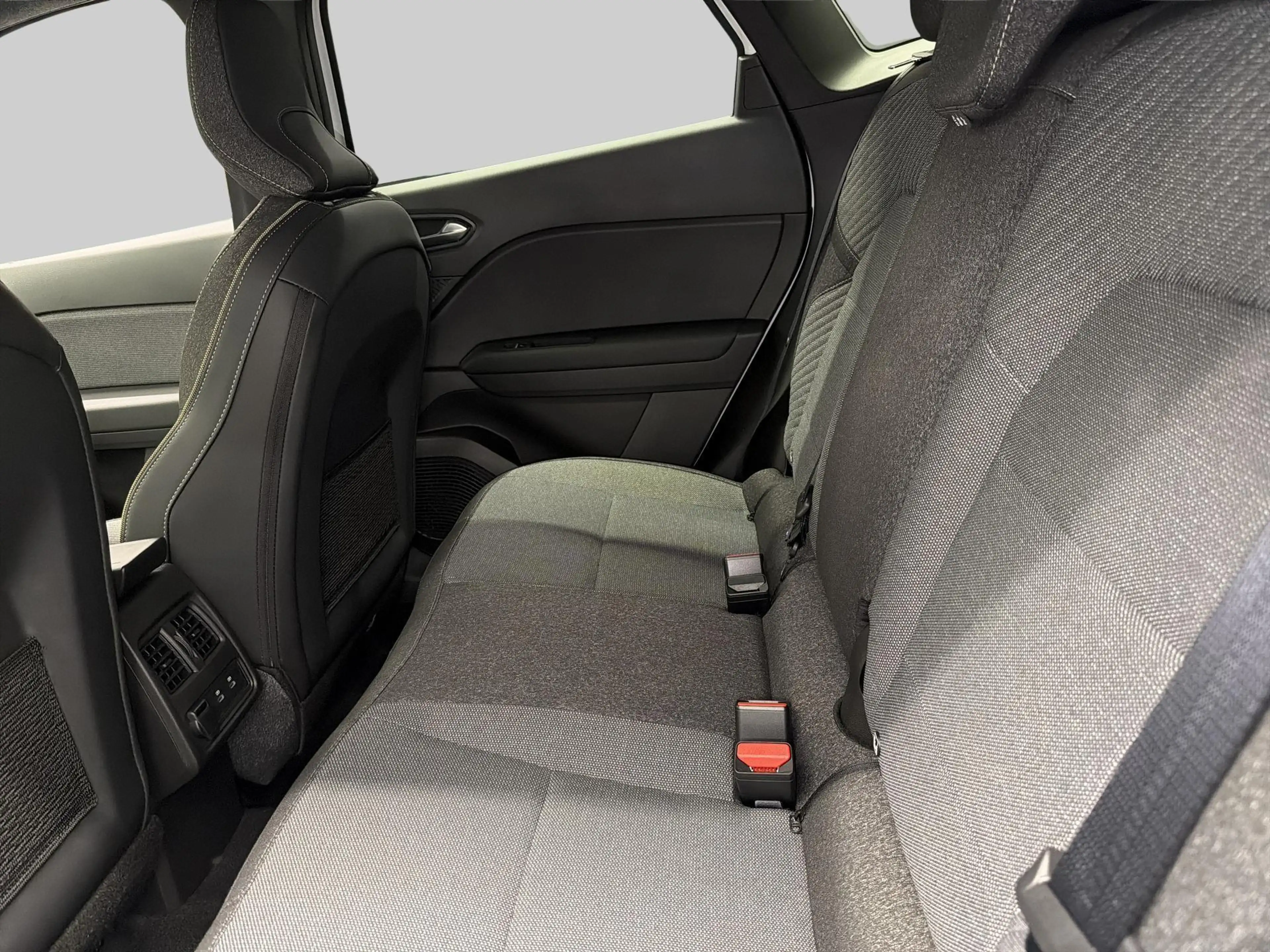 Mitsubishi Grandis 1.8 HEV First Edition Nu met € 2.500,- Introductie — photo 4