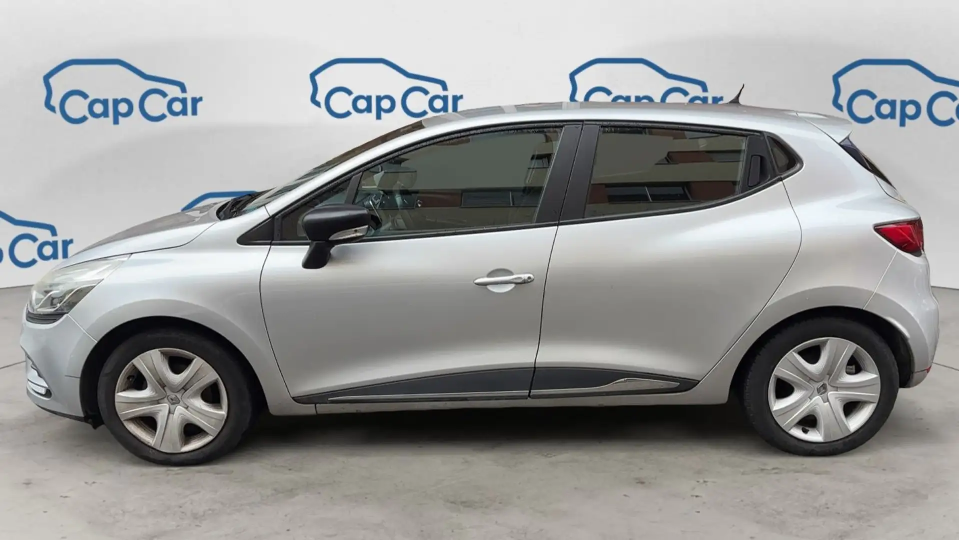 Renault Clio IV 1.2 75 Zen - 2