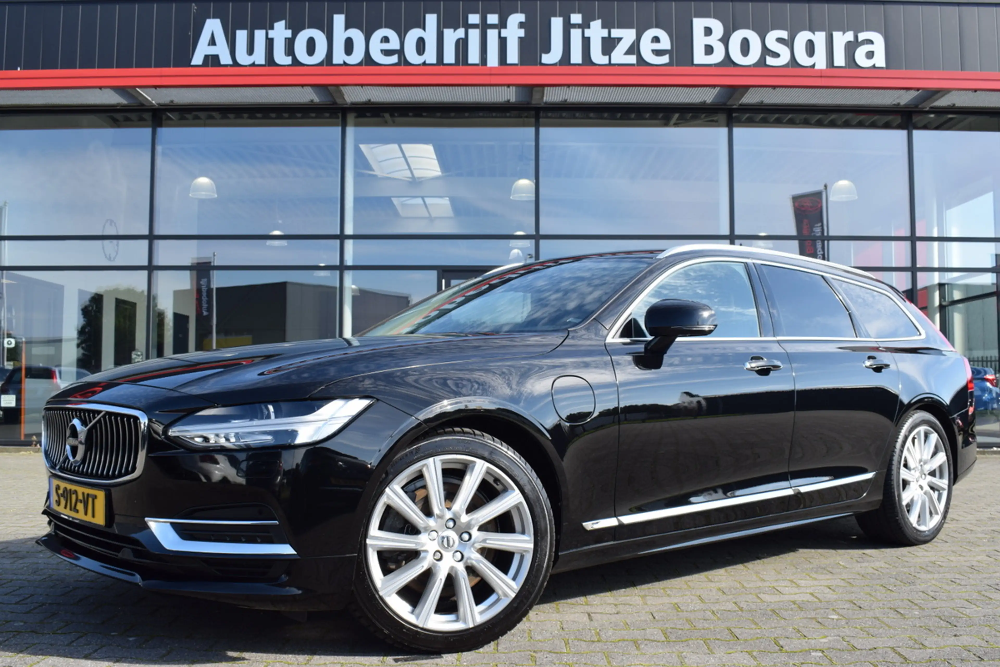 Volvo V90 2.0 T8 392pk AWD Inscription LED | Zwart Leder | C