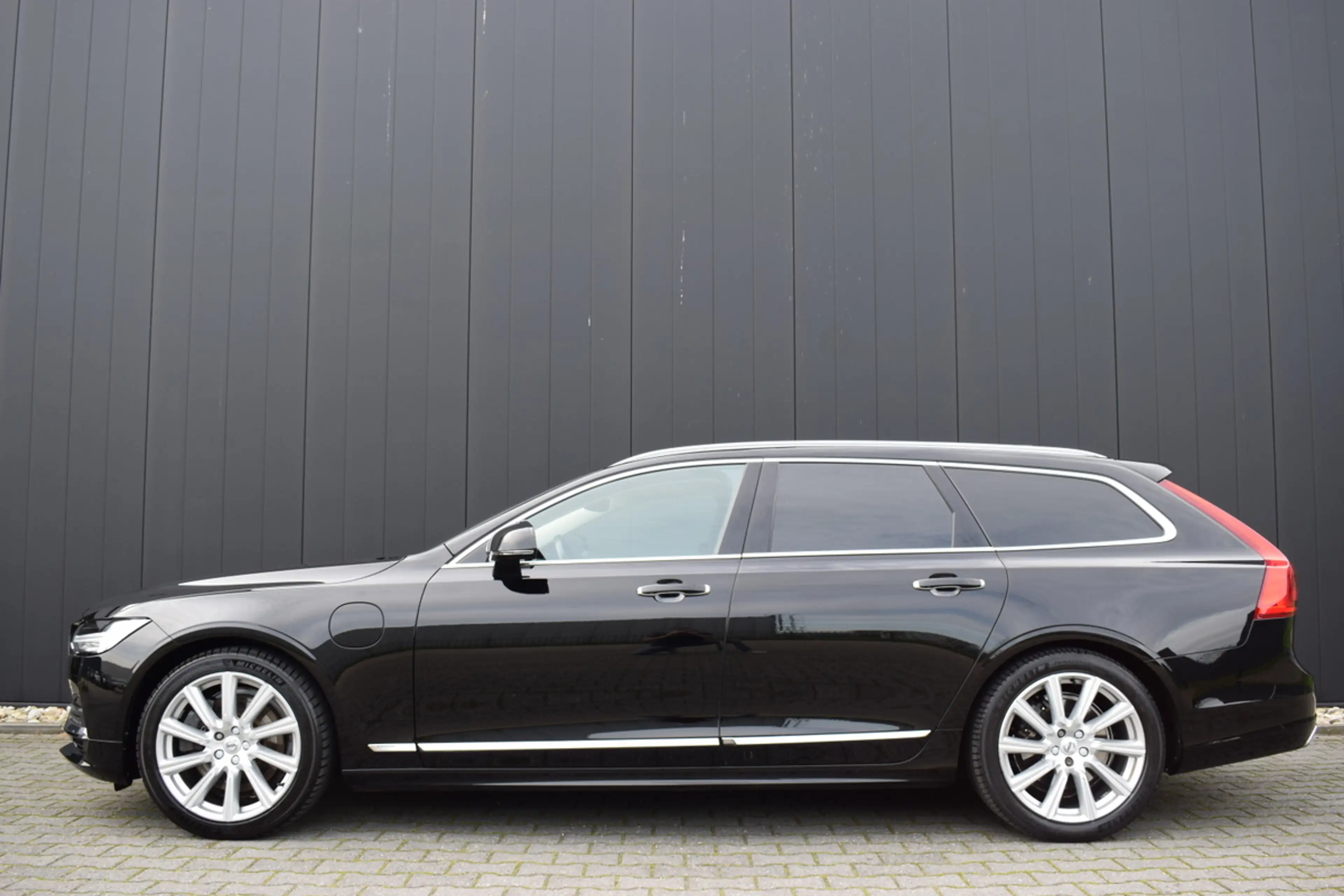 Volvo V90 2.0 T8 392pk AWD Inscription LED | Zwart Leder | C — photo 3