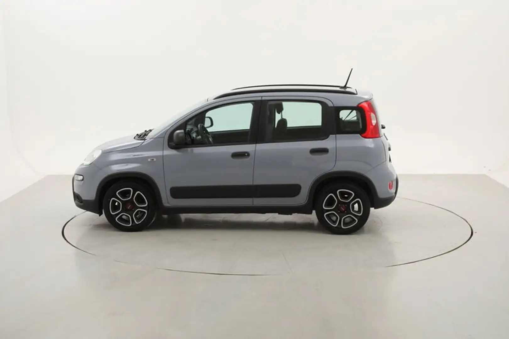 Fiat Panda Hybrid City Life 1.0 Mild Hybrid 70CV Gris - 2