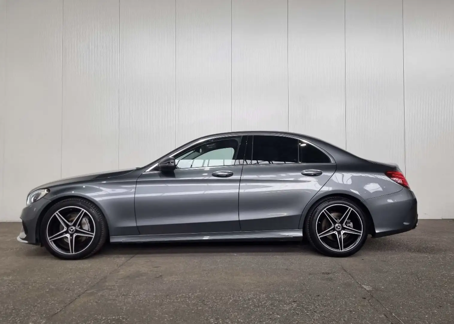 Mercedes-Benz C 220 AMG Line, Active Sound System - 2