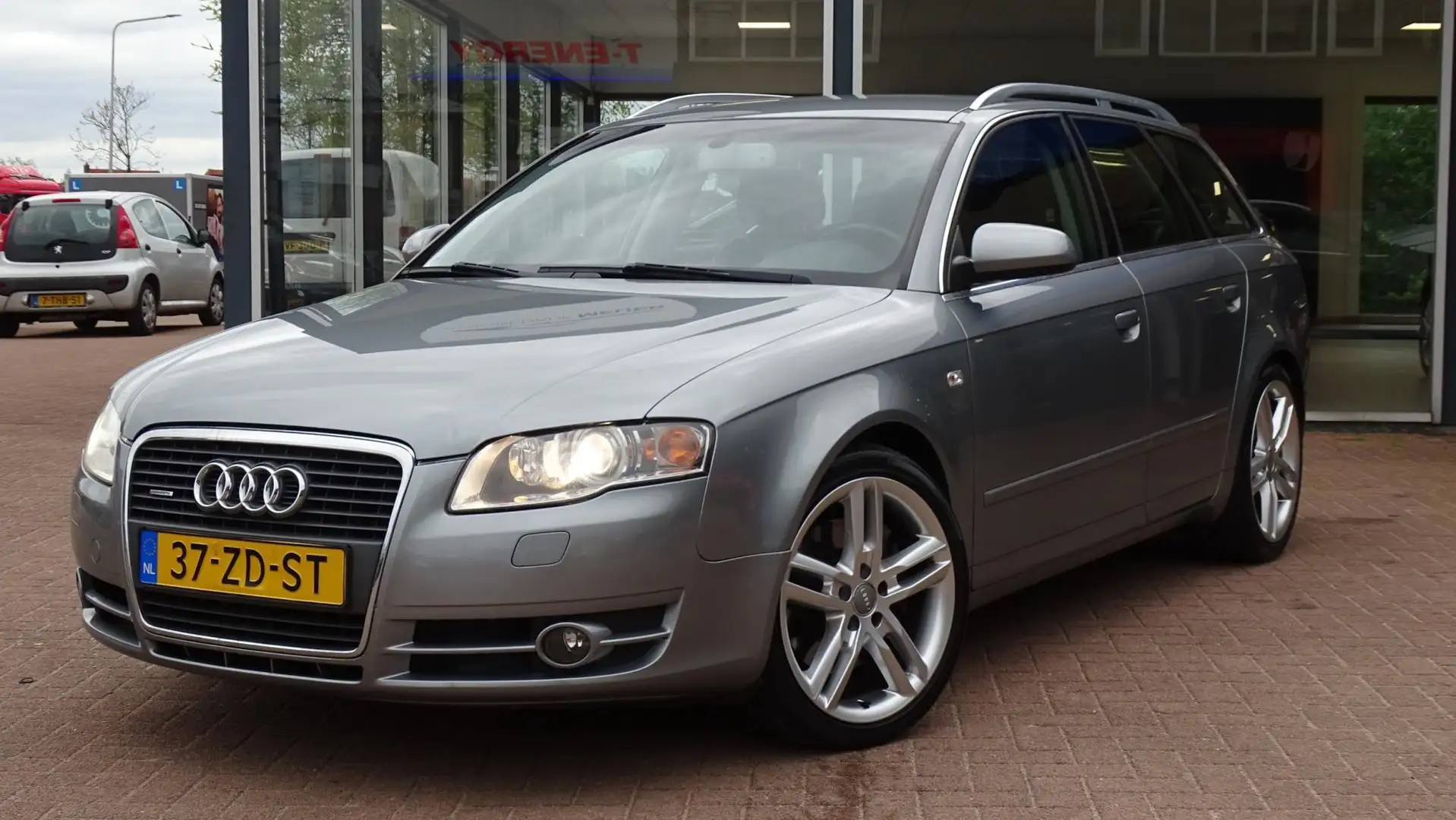 Audi A4 Avant 2.0 TFSI quattro Advance | Automaat | Naviga Grey - 1