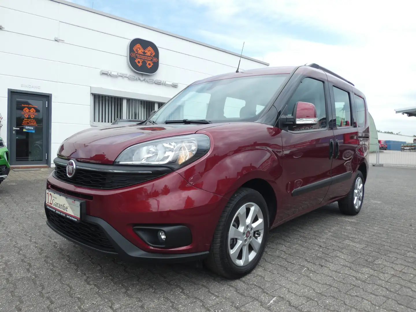 Fiat Doblo SX Kombi *KLIMA*ALU*AHK*PDC*KAMERA*NAVI* Rouge - 1