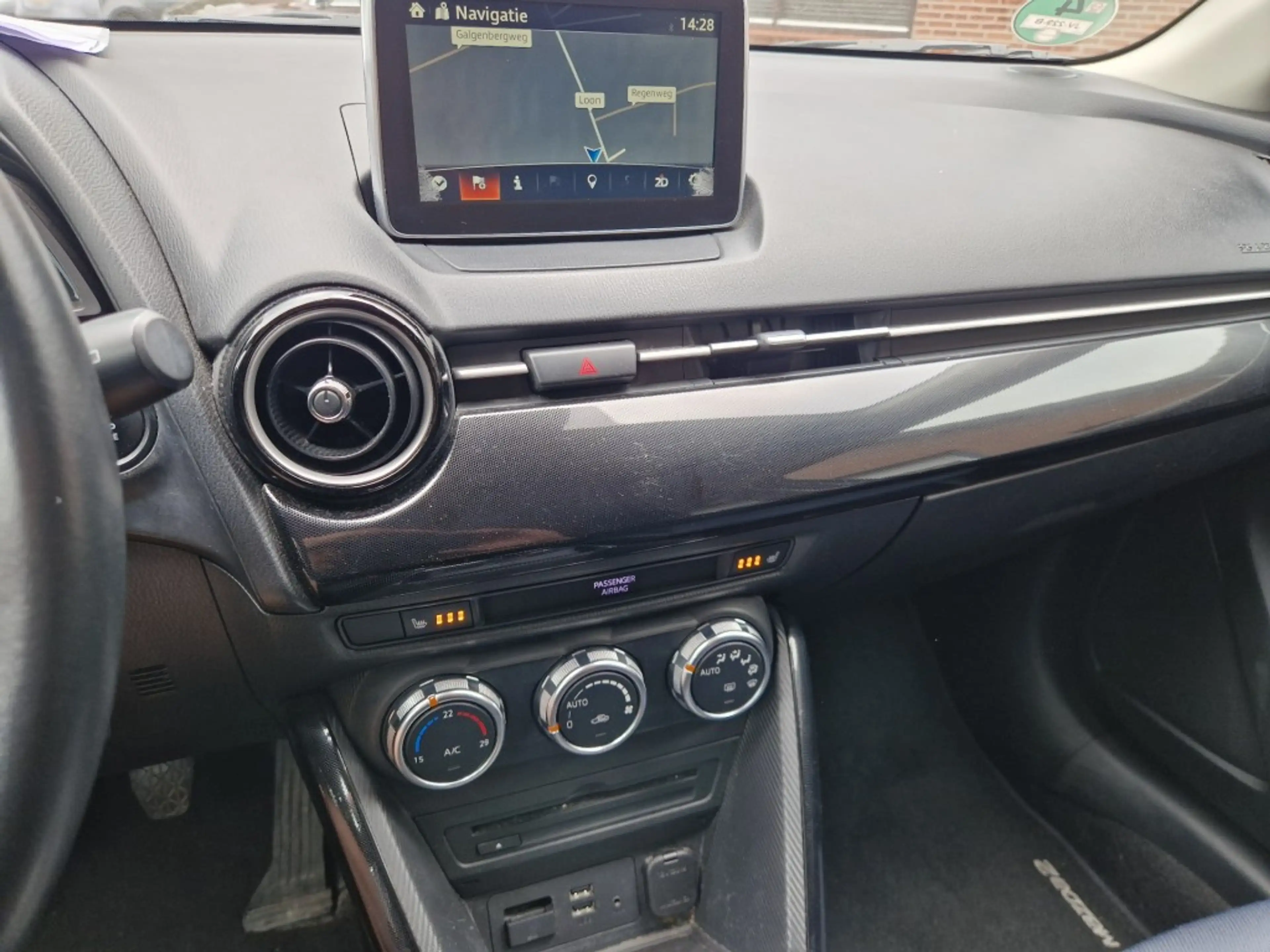 Mazda 2 1.5 Skyactiv-G GT-M 5-Drs Airco NL-auto Navi Deale — photo 10