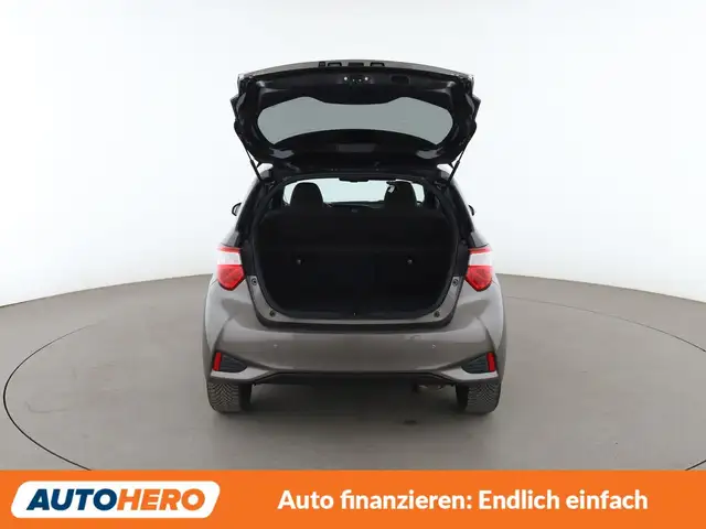 Toyota Yaris view 17