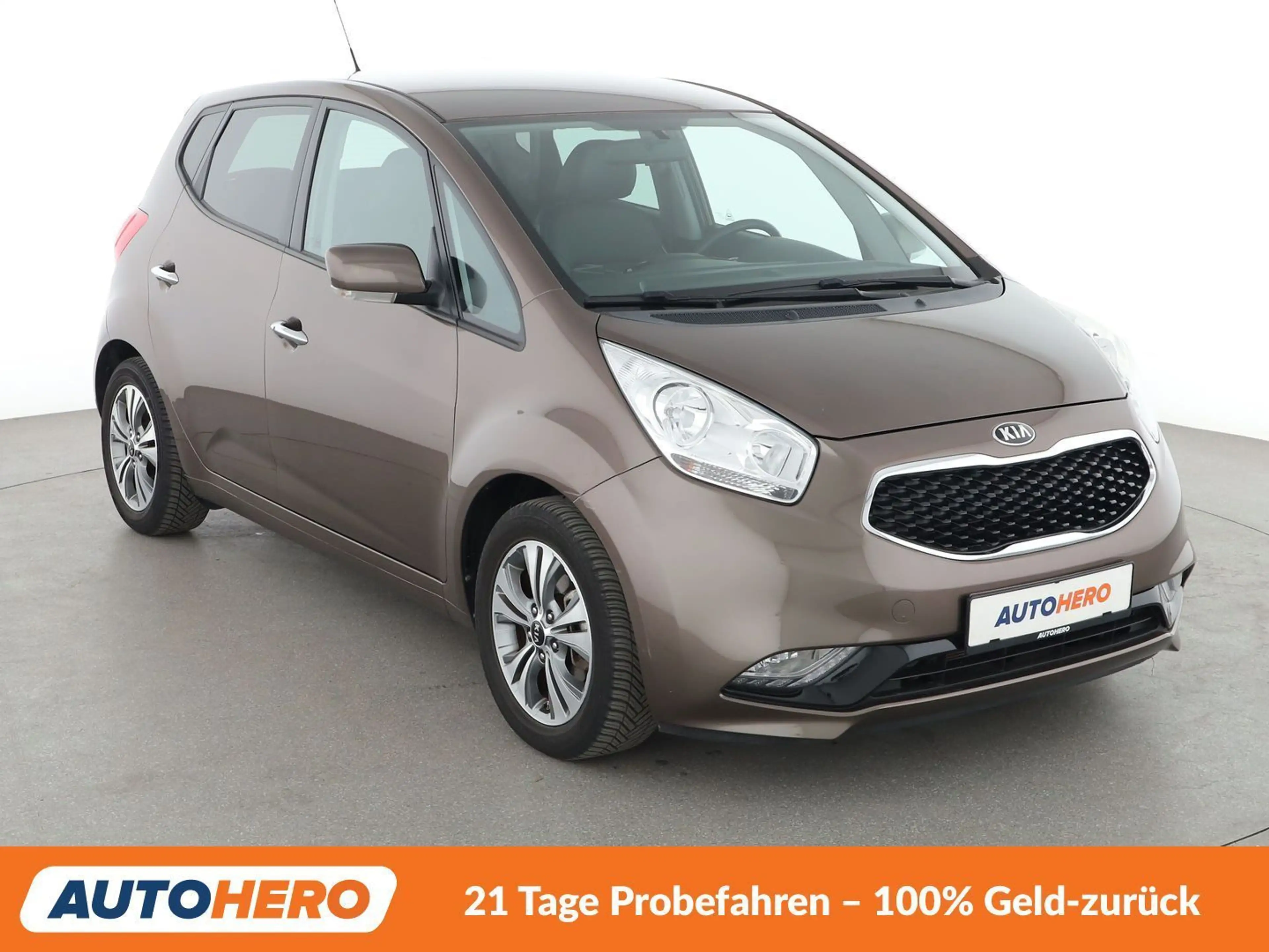 Kia Venga 1.6 Dream Team *NAVI*CAM*SHZ*LHZ*ALU*AHK* — photo 8