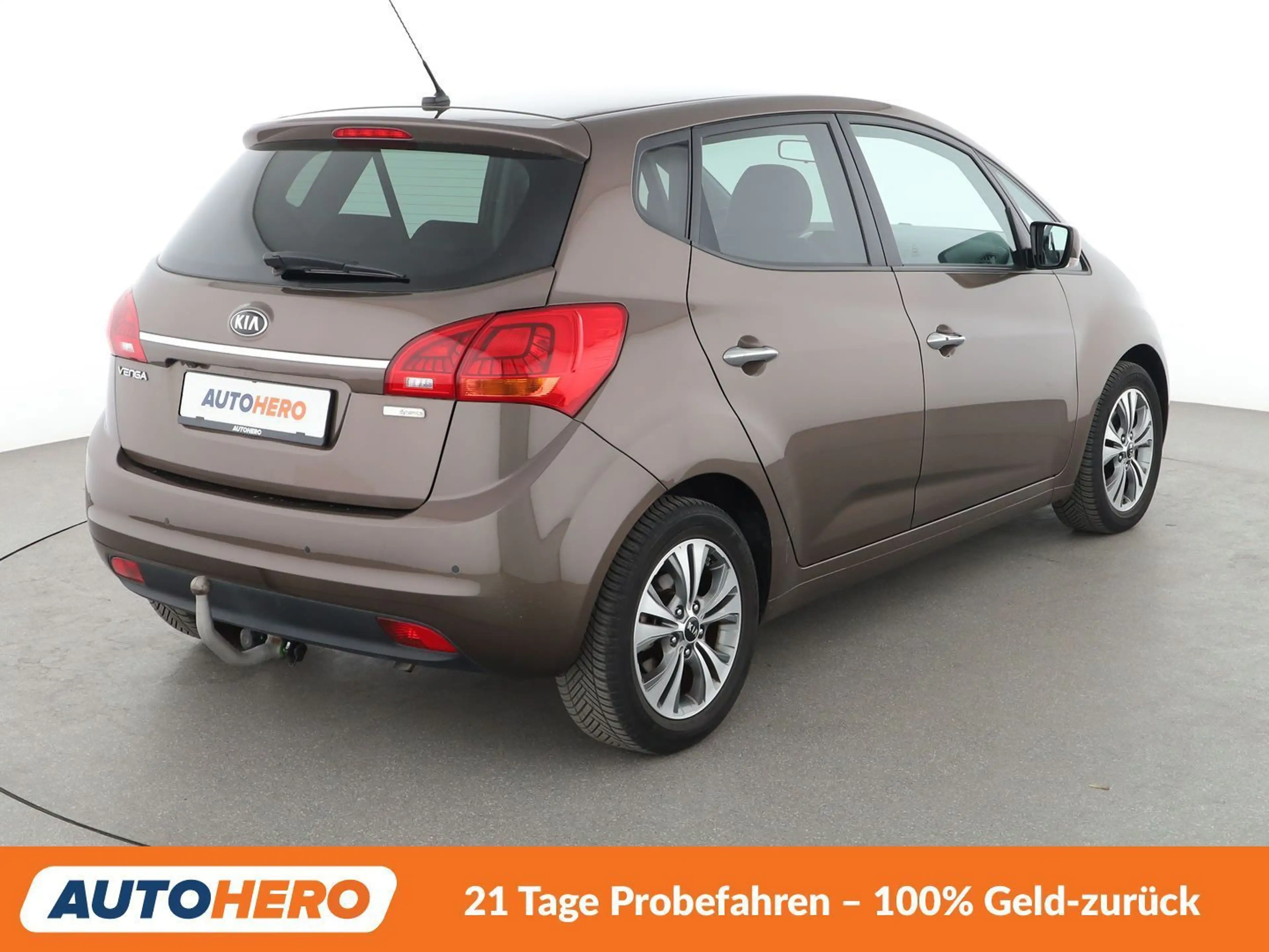 Kia Venga 1.6 Dream Team *NAVI*CAM*SHZ*LHZ*ALU*AHK* — photo 6