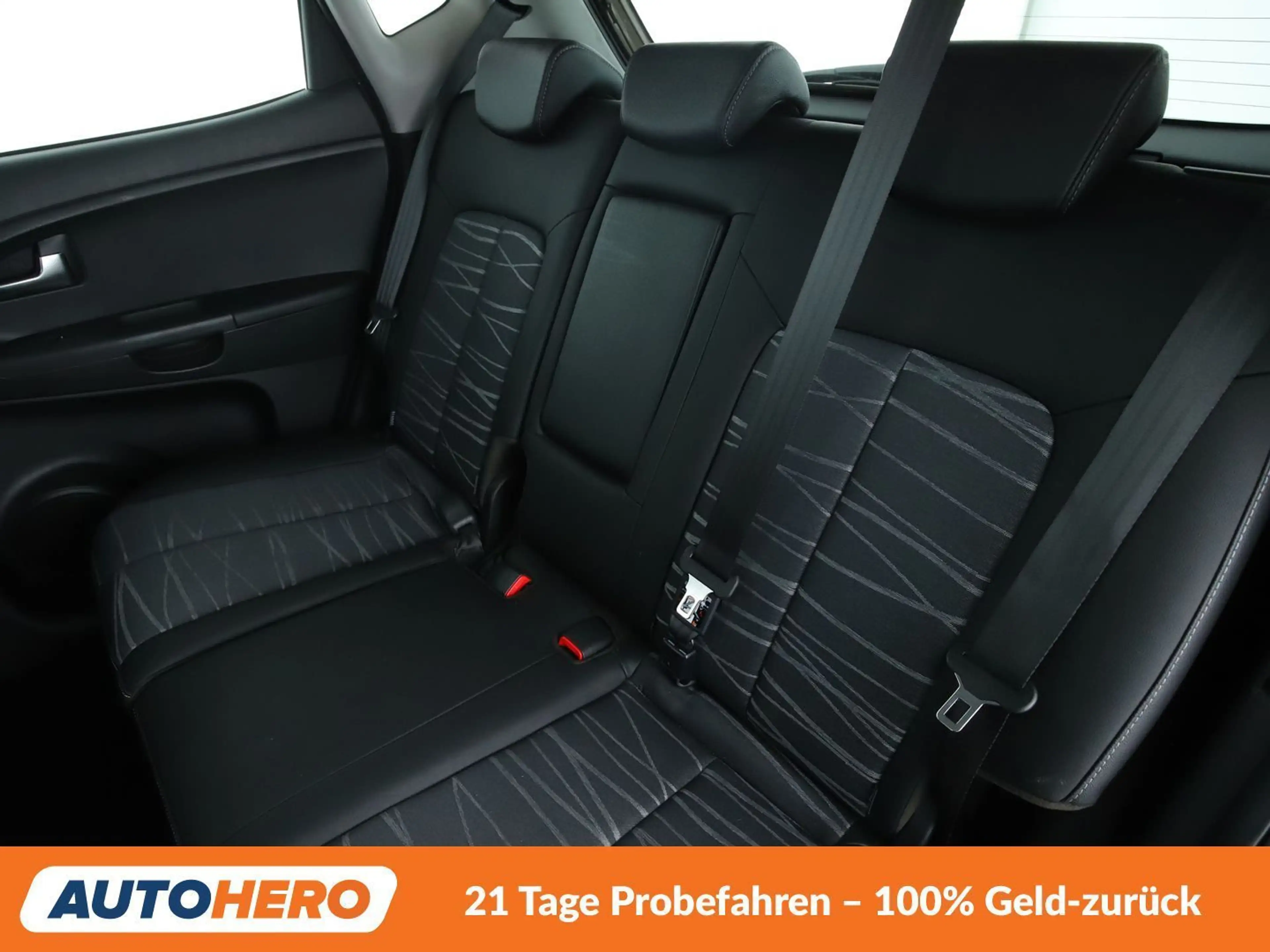 Kia Venga 1.6 Dream Team *NAVI*CAM*SHZ*LHZ*ALU*AHK* — photo 14