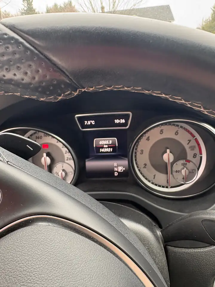 Mercedes-Benz CLA снимка Mercedes-Benz CLA
