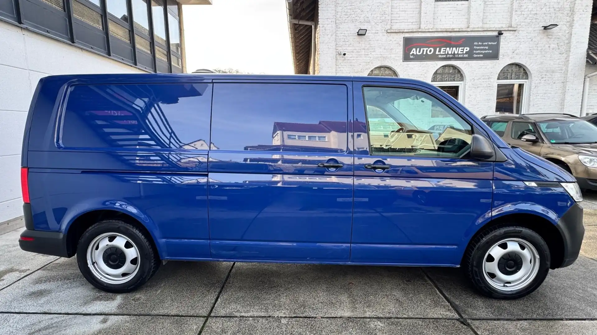 Volkswagen T6 Transporter T6.1 Lang*4MOTION*1HD*Standhzg*AHK*Kamera*Klima* Bleu - 2