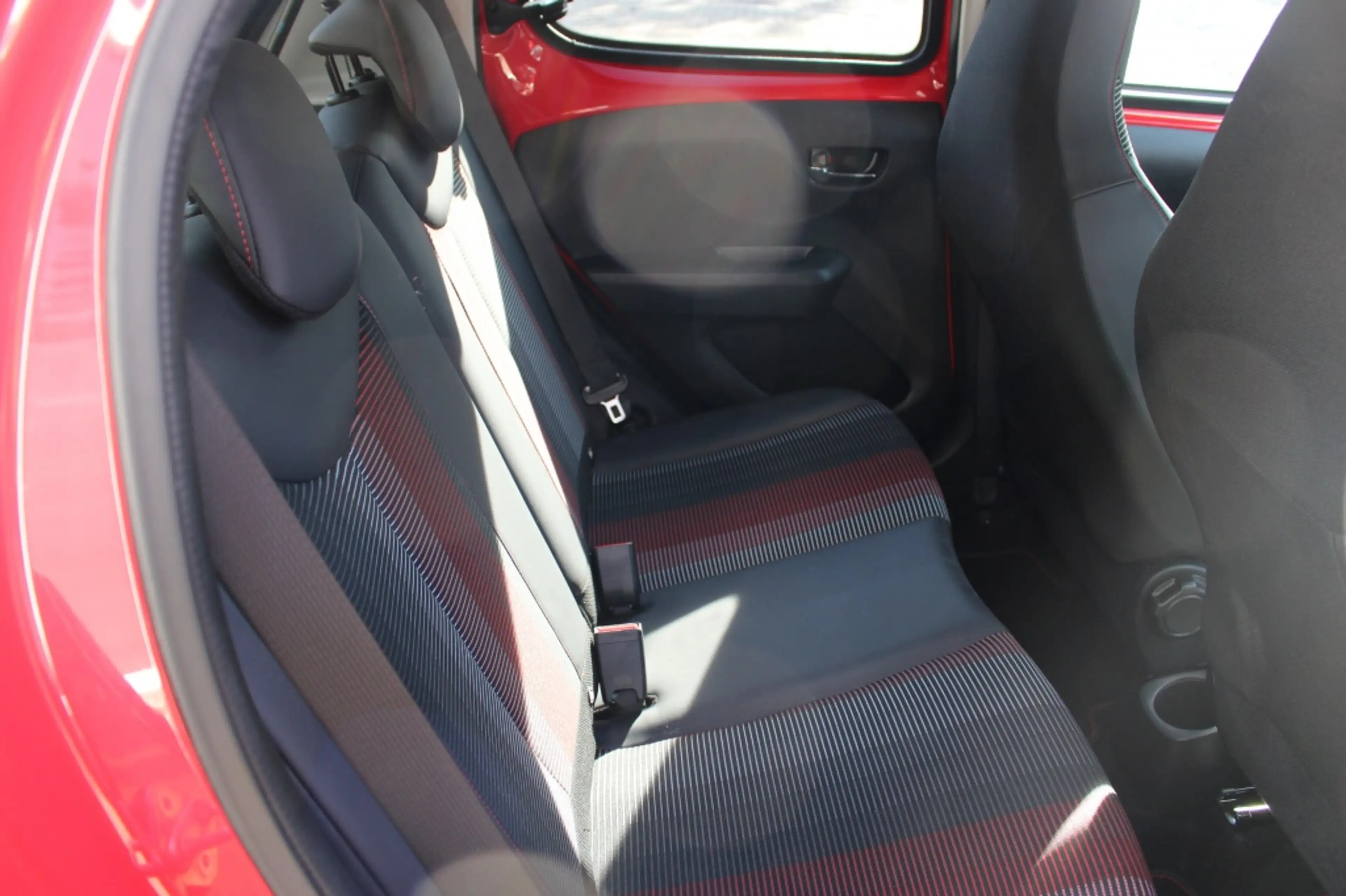 Peugeot 108 1.0 e-VTi GT-Line — photo 11