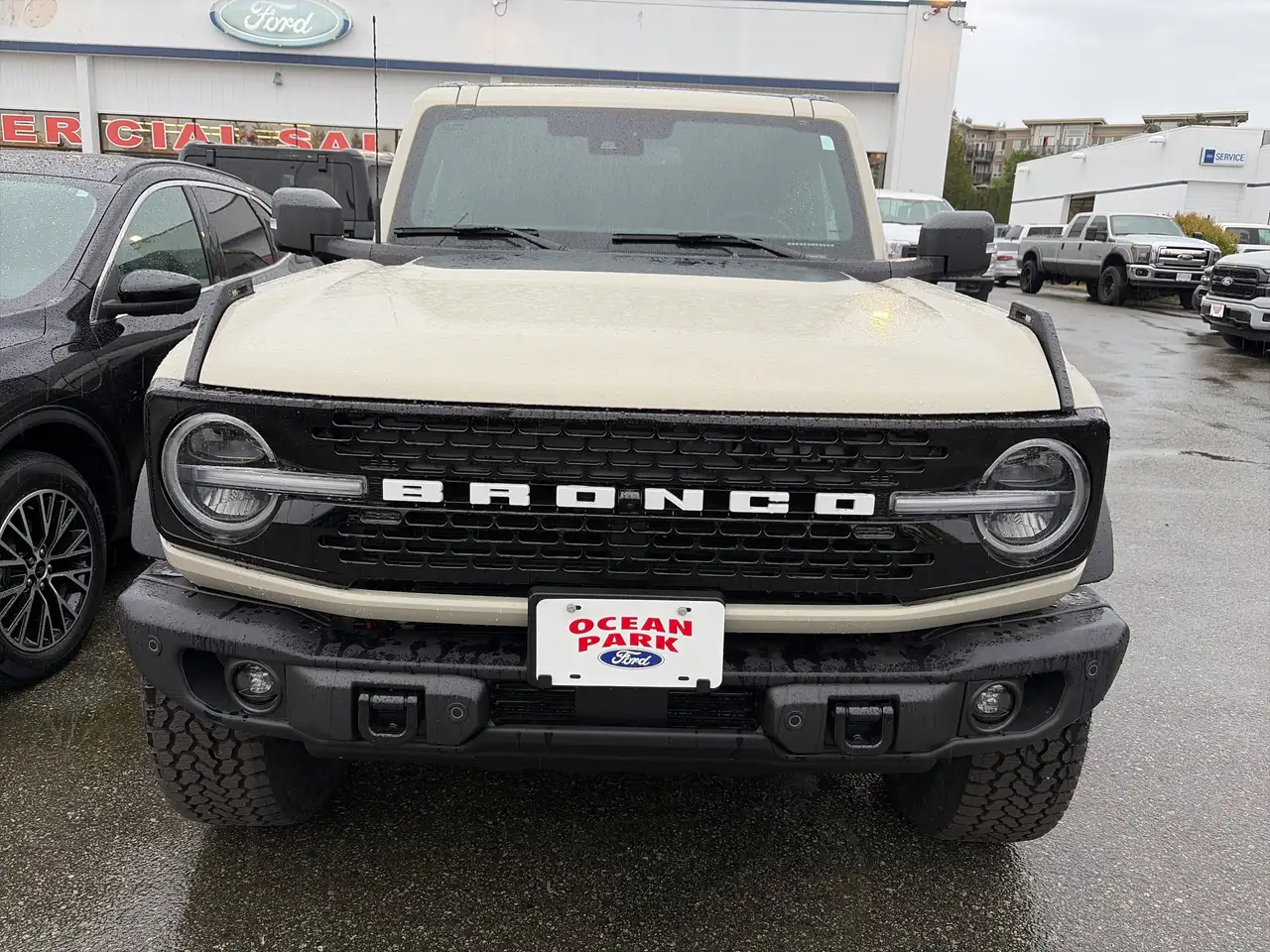 Ford Bronco снимка Ford Bronco
