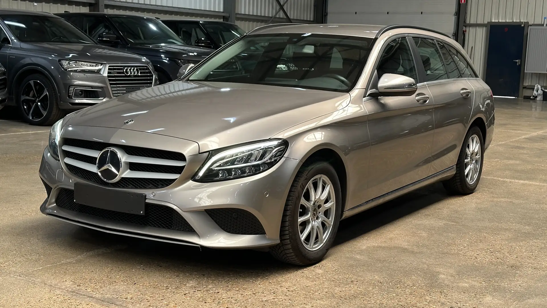 Mercedes-Benz C 180 d Business Solution Gris - 1