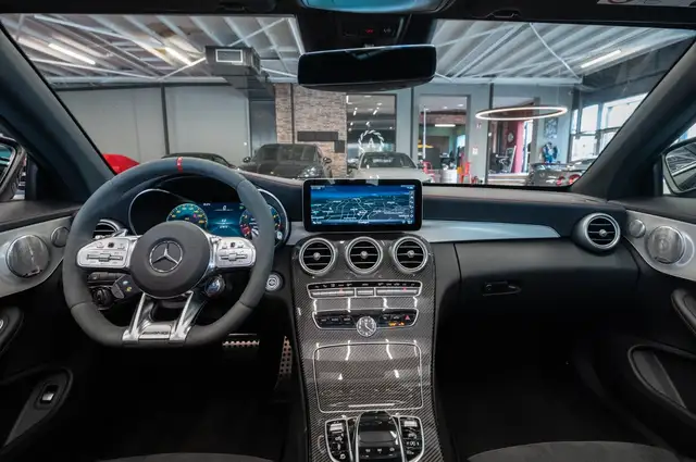 Mercedes-Benz C Class view 14