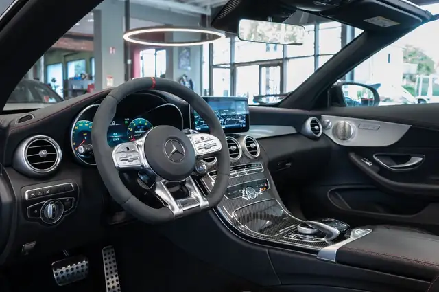 Mercedes-Benz C Class view 11