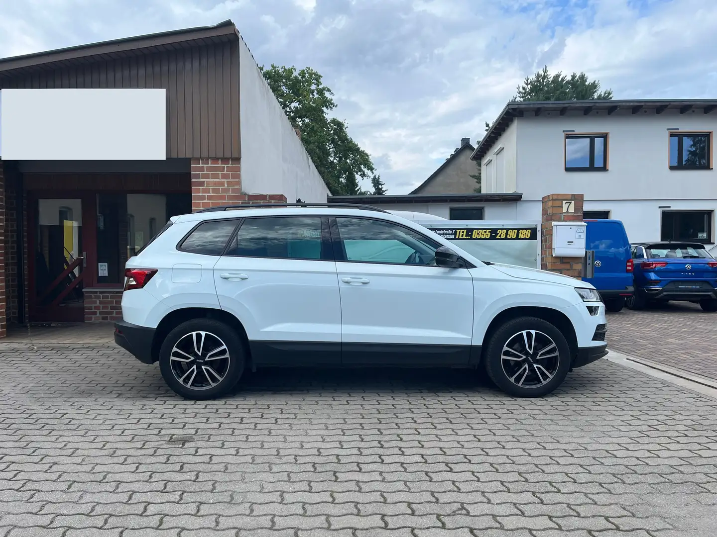 Skoda Karoq Ambition  Automatik  Sitzh.  AHK Wit - 1