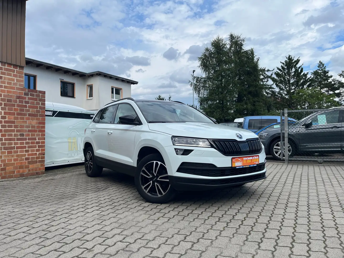 Skoda Karoq Ambition  Automatik  Sitzh.  AHK Wit - 2