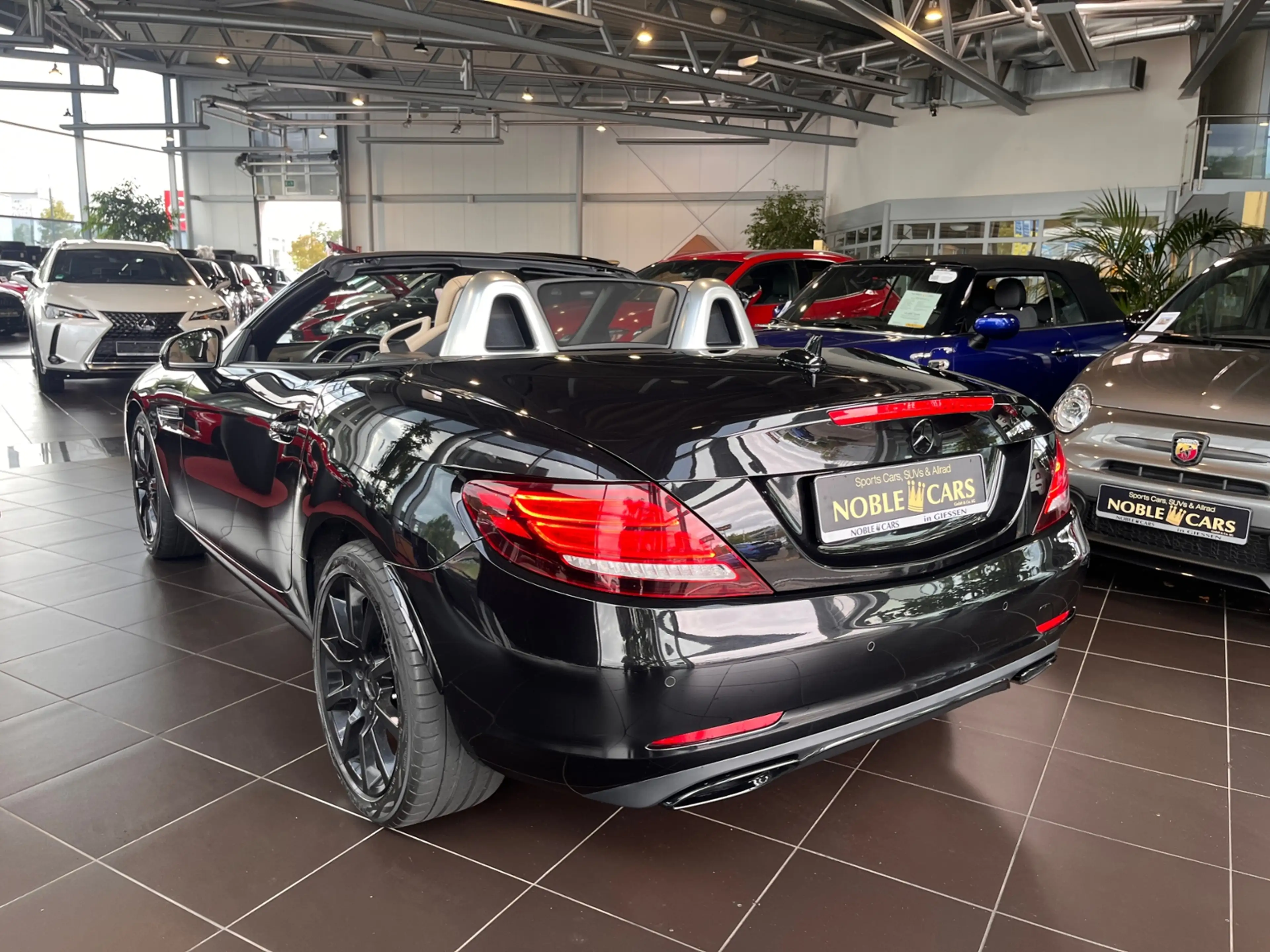 Mercedes-Benz SLC 300 KLIMA NAV SHZ LEDER BEIGE — photo 5