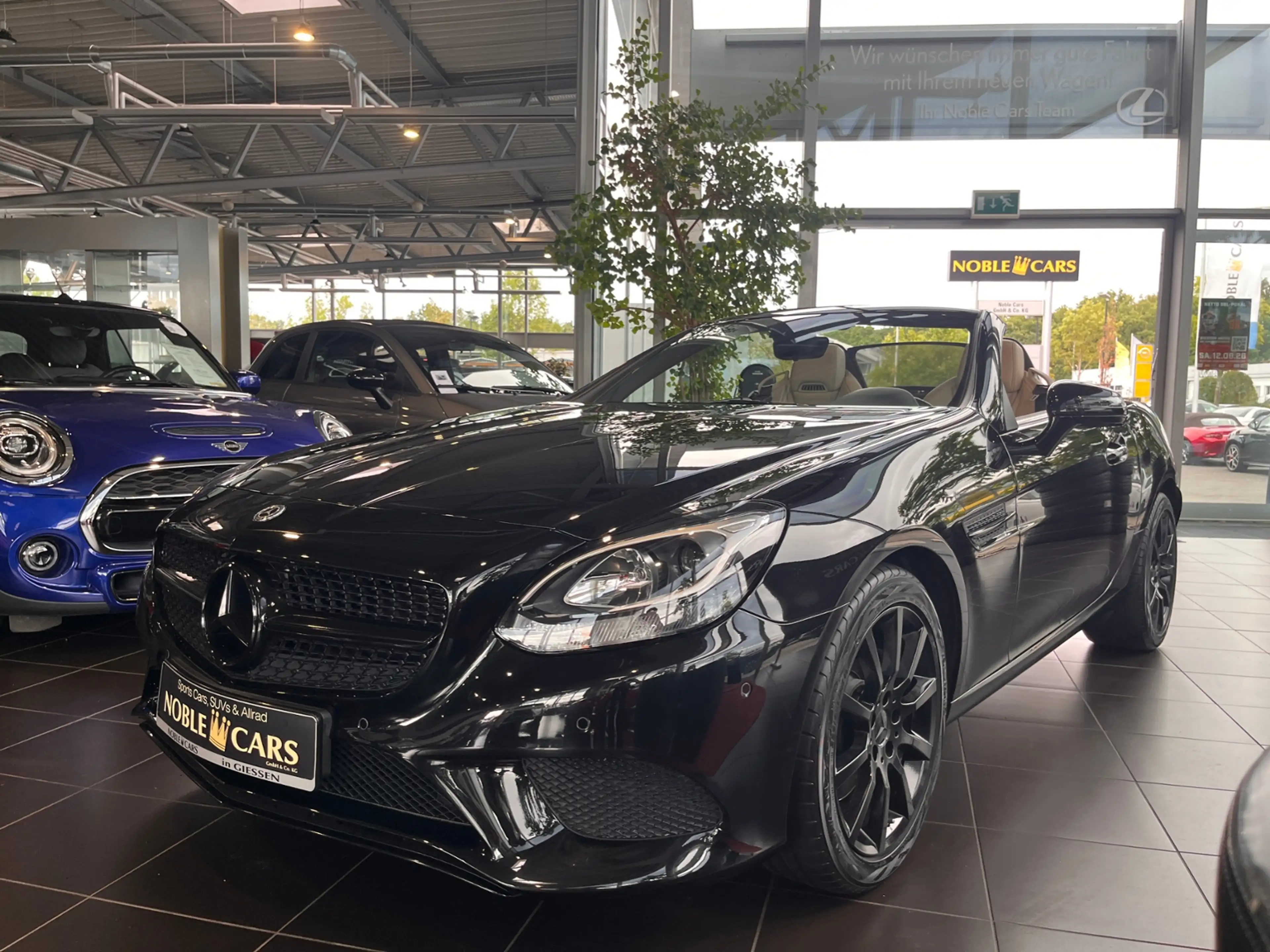 Mercedes-Benz SLC 300 KLIMA NAV SHZ LEDER BEIGE — photo 3