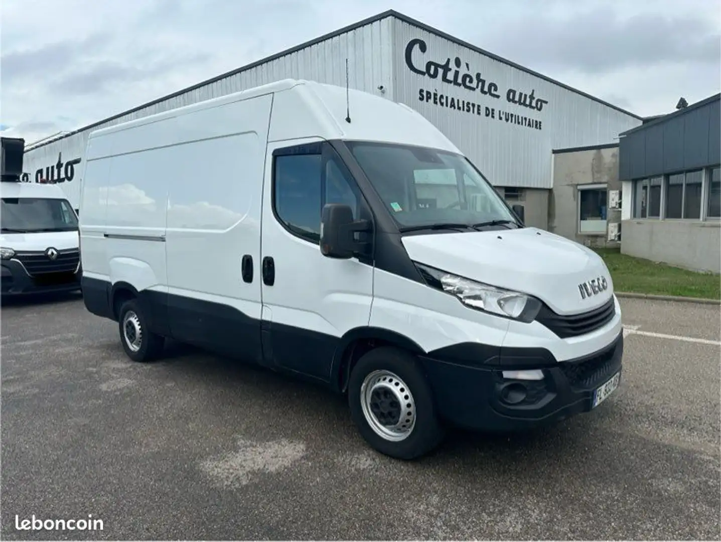 Iveco Daily 14990 ht fourgon l2h2 v12 35s14 - 1