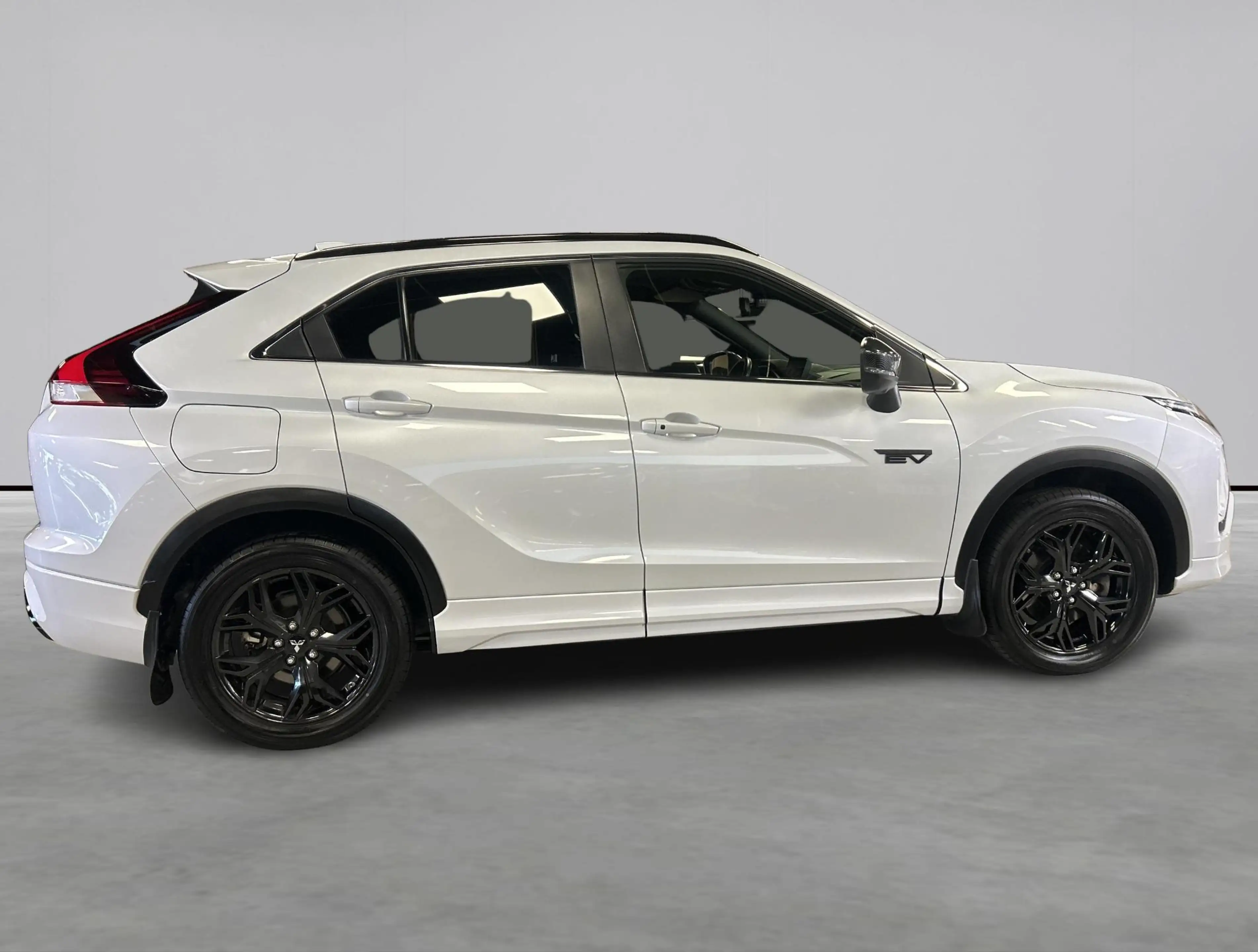 Mitsubishi Eclipse Cross 2.4 PHEV Instyle Trekhaak, 360 camera — photo 6