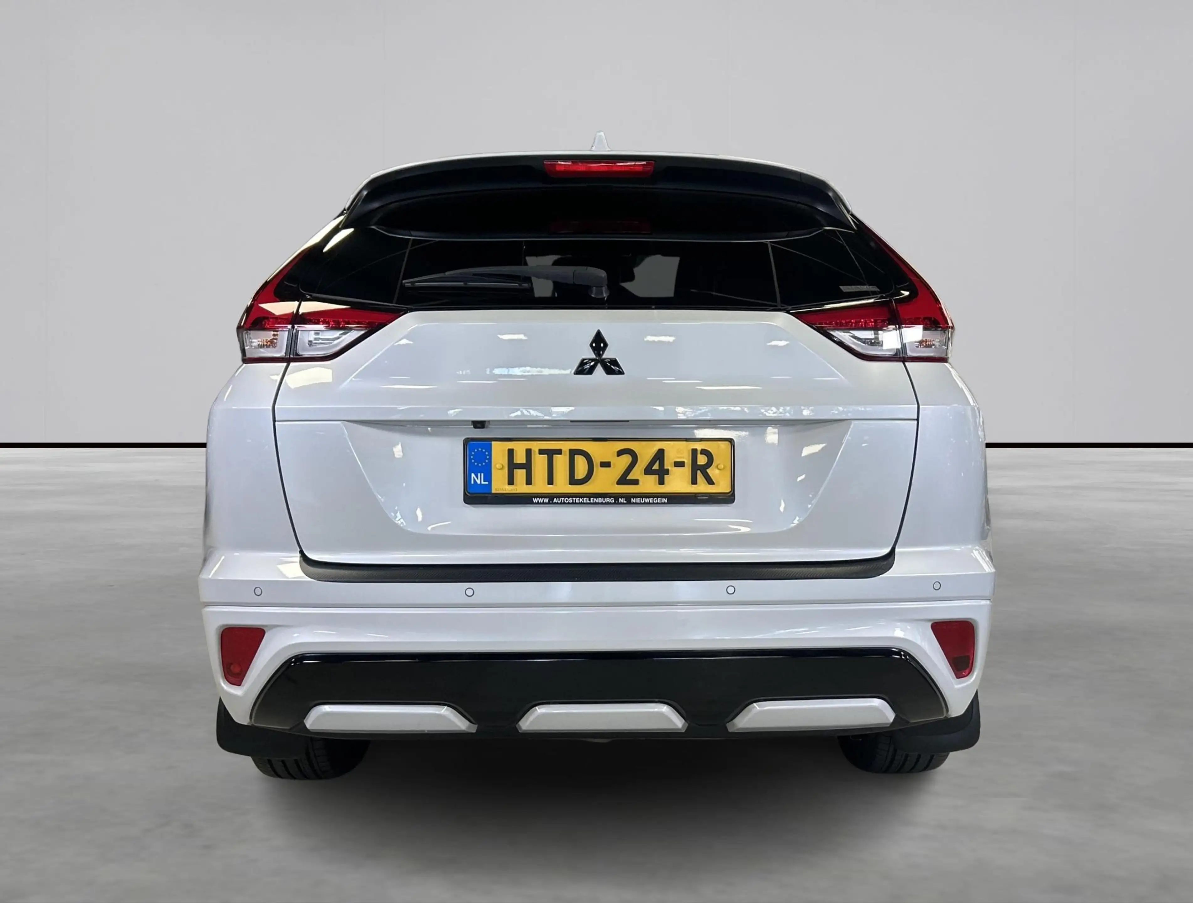 Mitsubishi Eclipse Cross 2.4 PHEV Instyle Trekhaak, 360 camera — photo 4