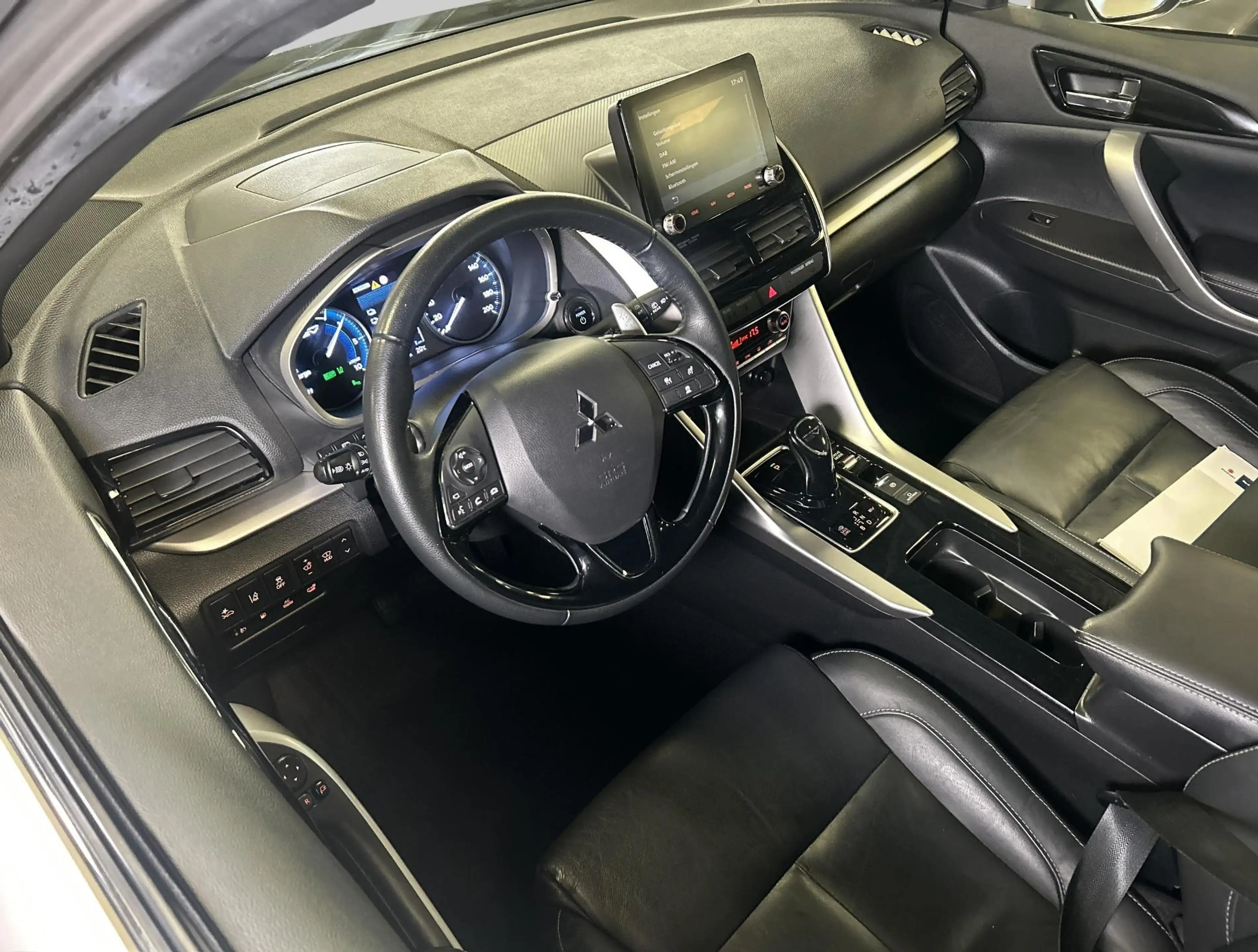 Mitsubishi Eclipse Cross 2.4 PHEV Instyle Trekhaak, 360 camera — photo 8