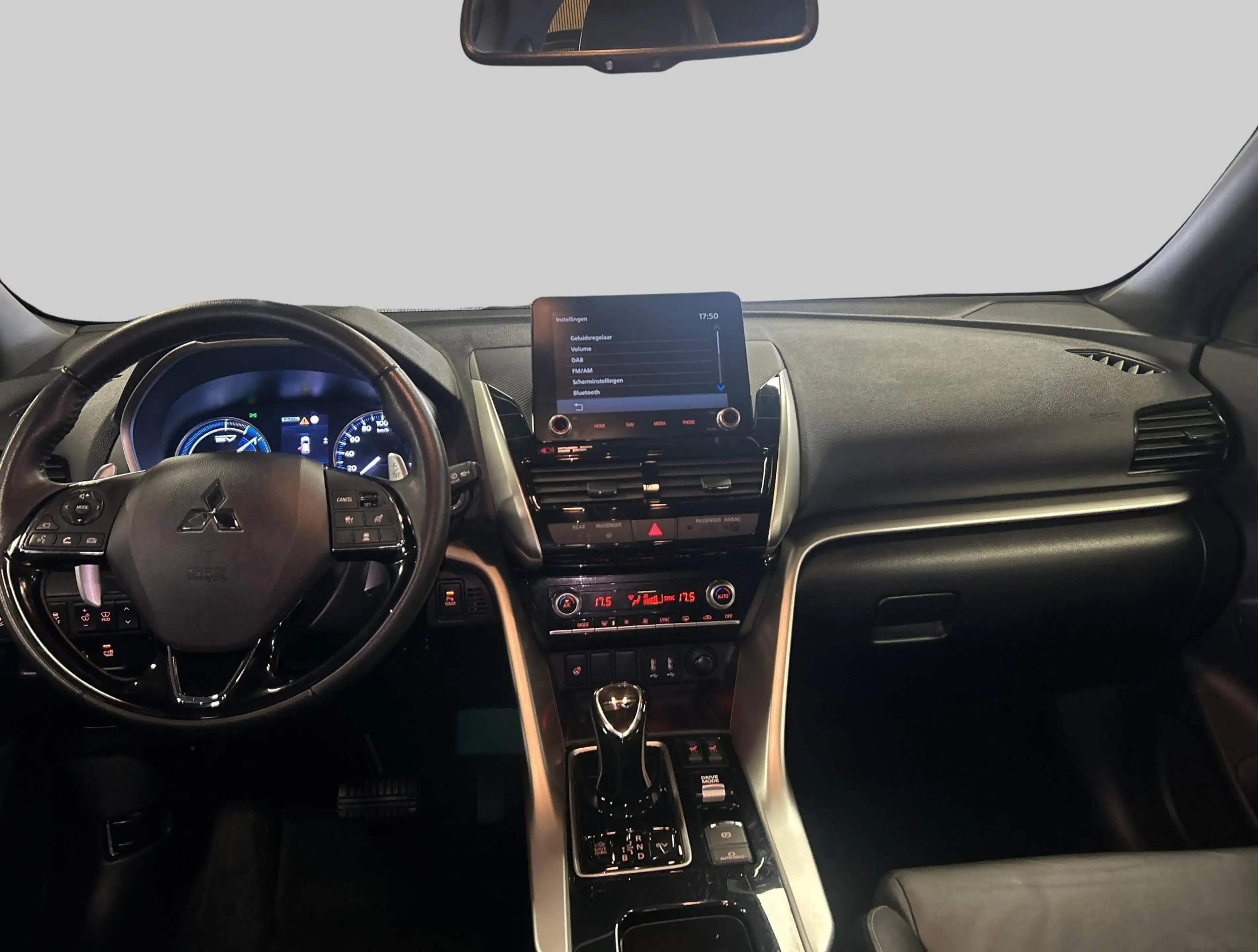 Mitsubishi Eclipse Cross 2.4 PHEV Instyle Trekhaak, 360 camera — photo 10