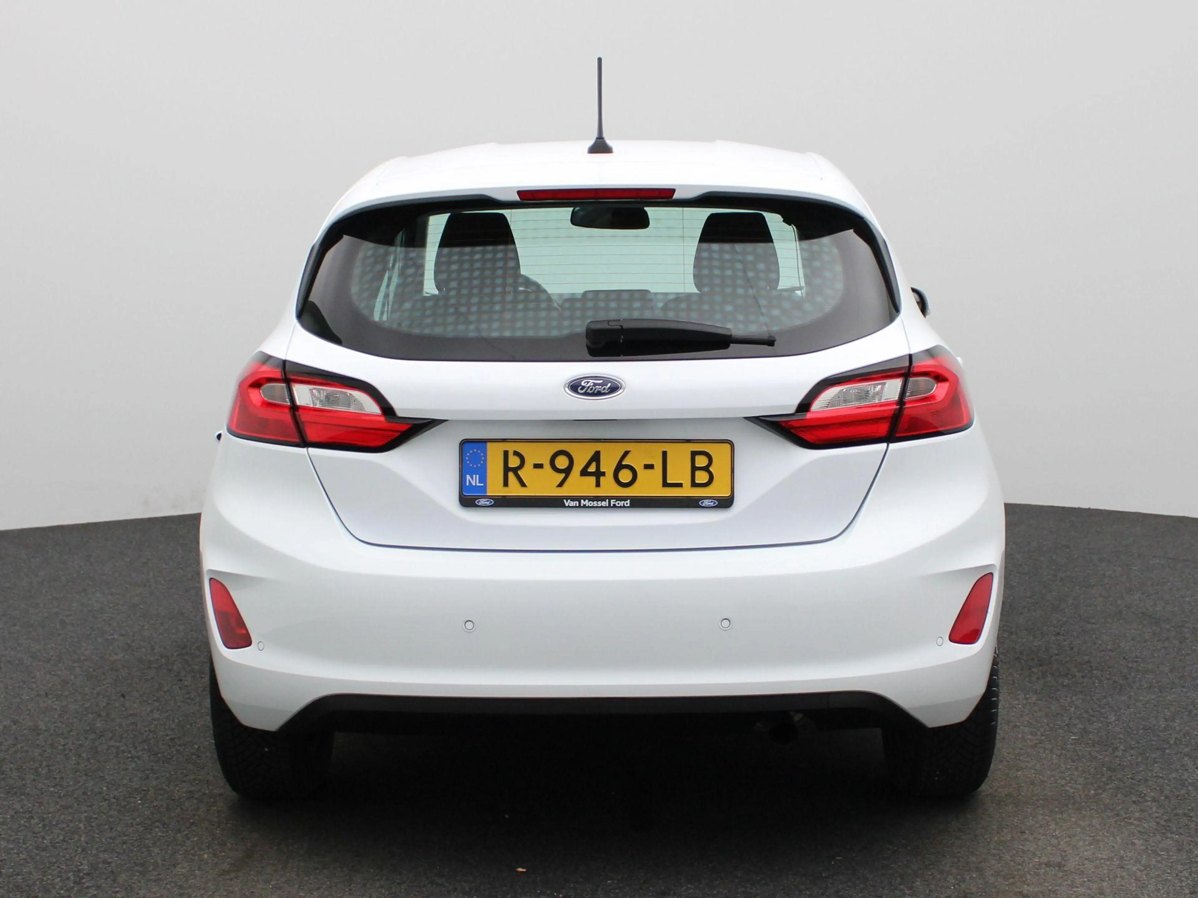 Ford Fiesta 1.0 EcoBoost Hybrid Titanium — photo 5